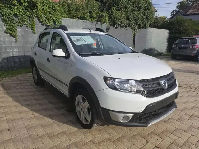 Dacia Sandero view 7