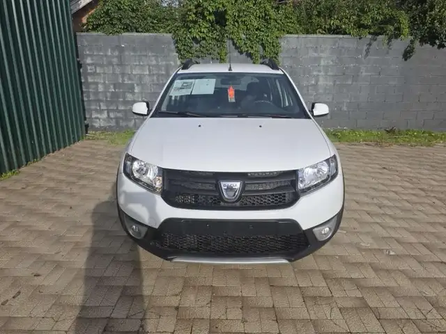Dacia Sandero view 8