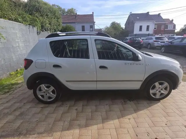 Dacia Sandero view 6