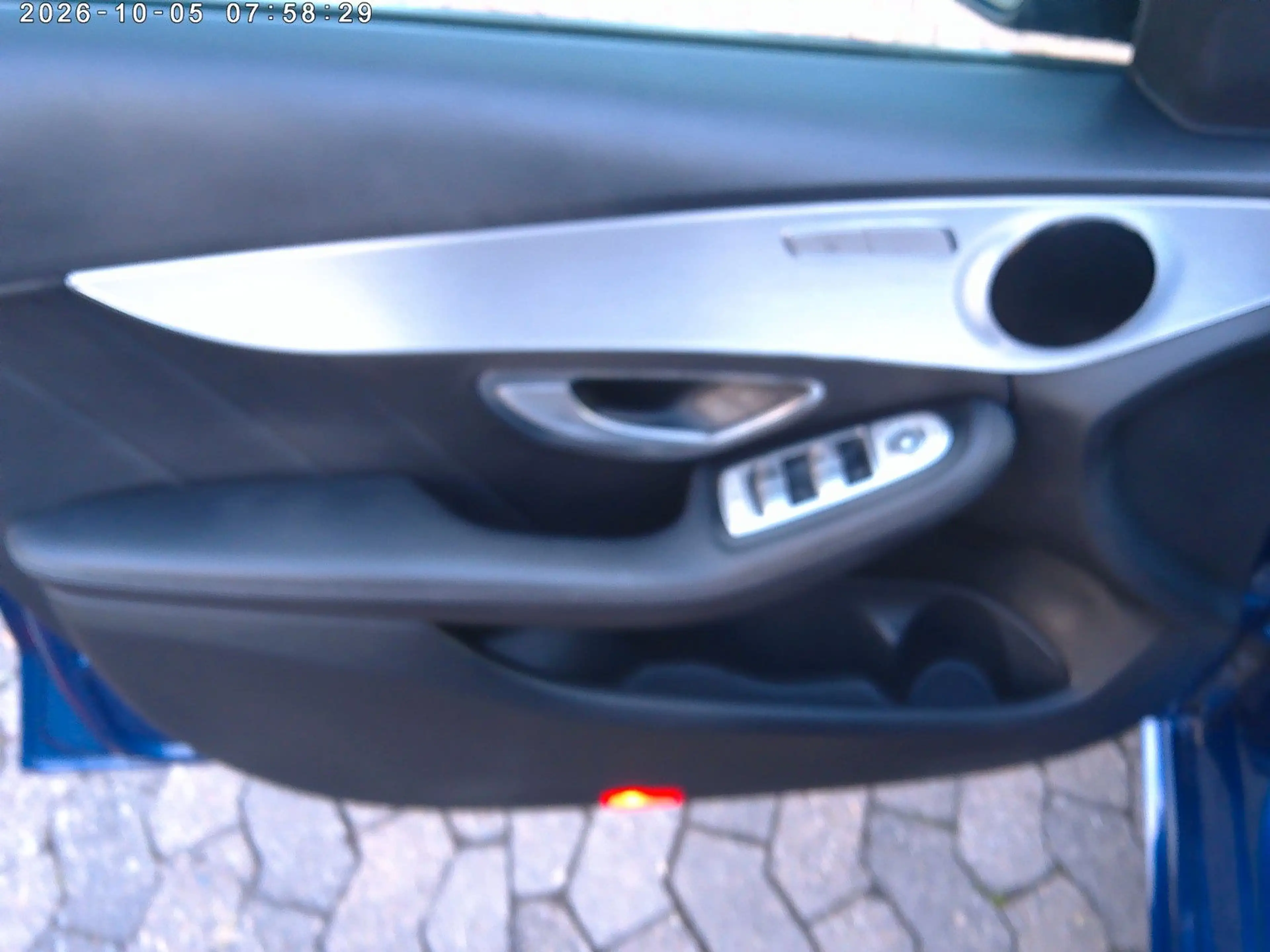 Mercedes-Benz C 180 T-Modell  AMG line — photo 11