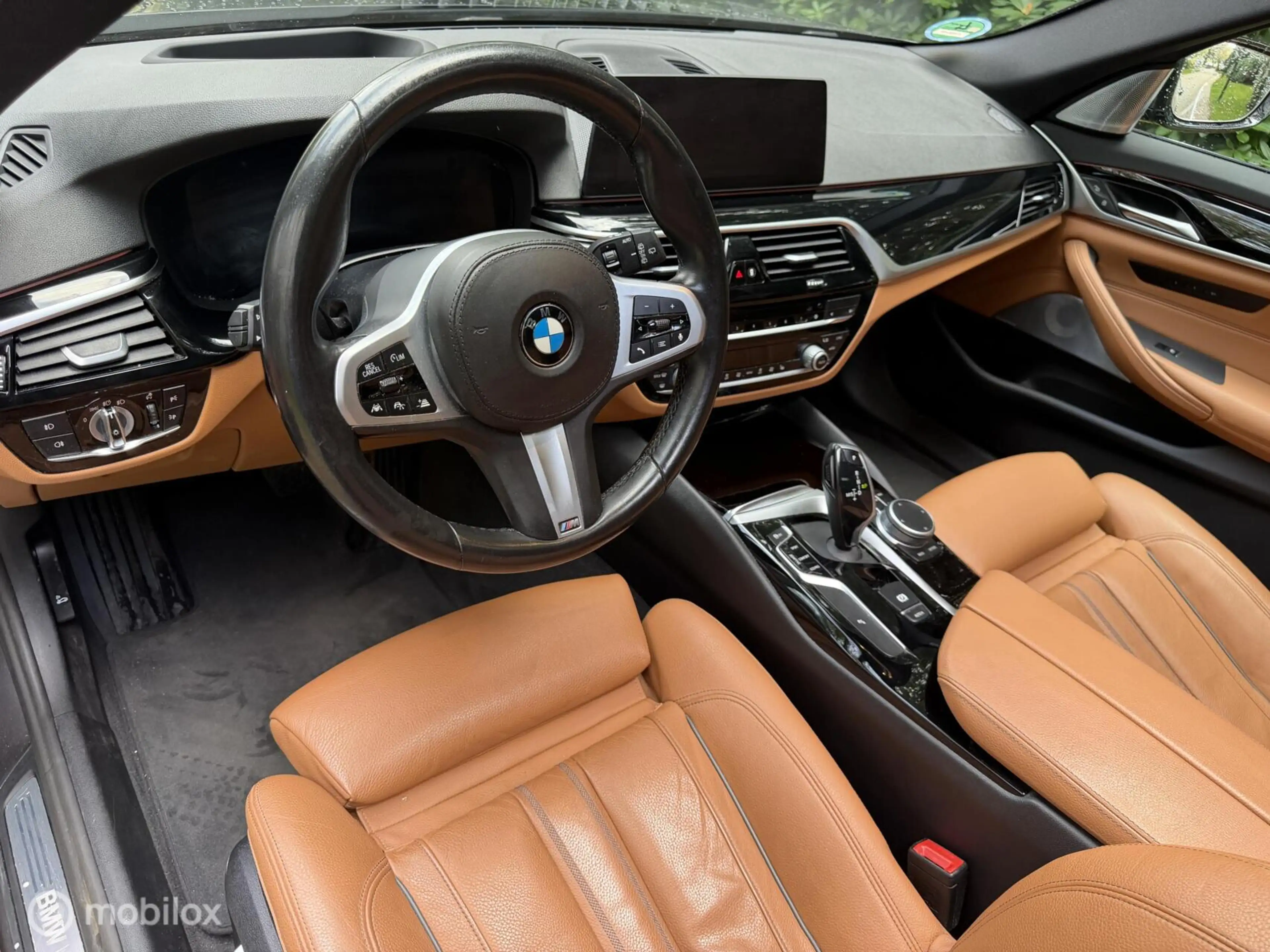 BMW 520 5-serie Touring 520d xDrive High Exe Pano Comforts — photo 2