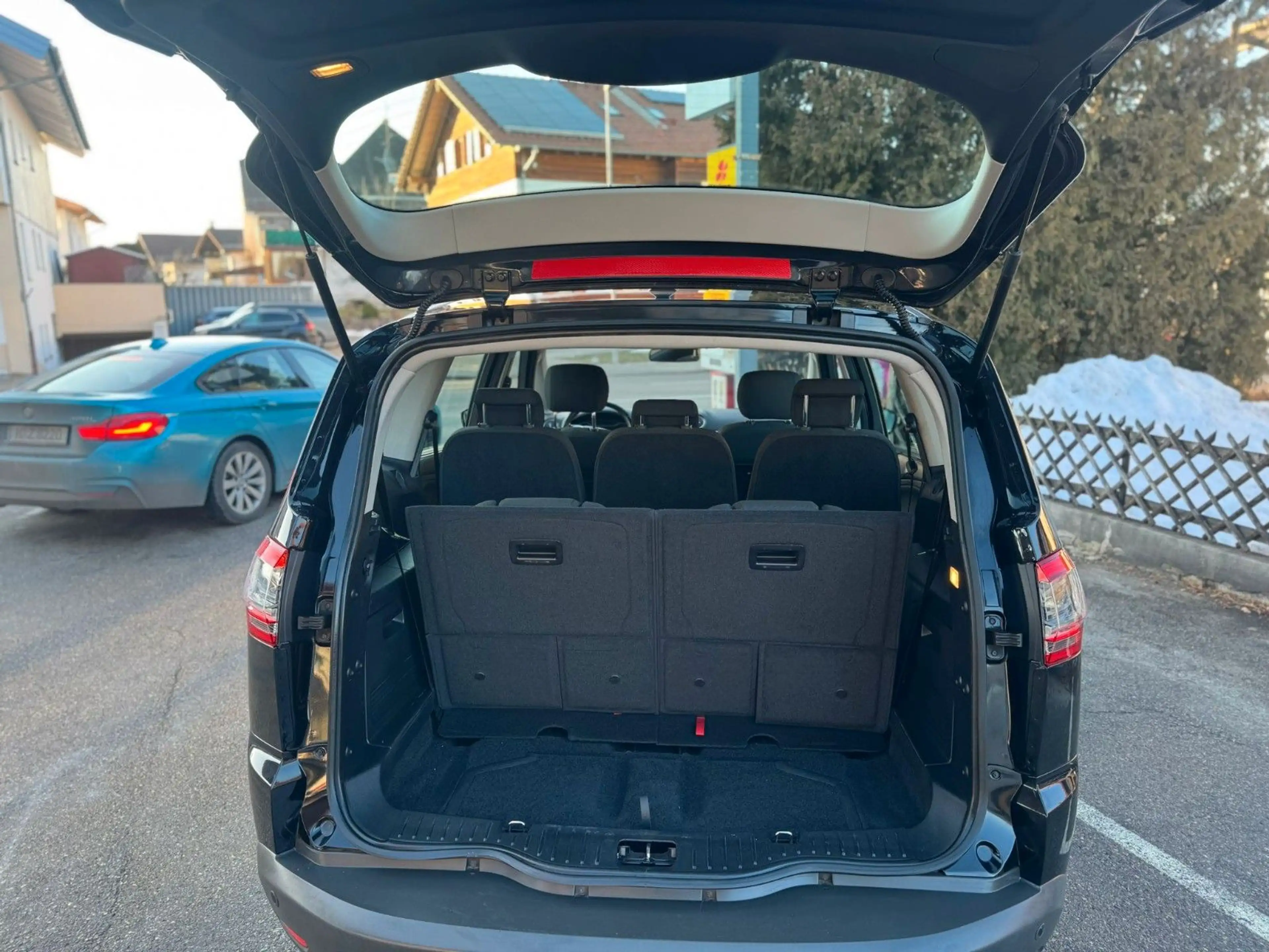 Ford S-Max S-MAX Titanium 2.0 TDCI AUTOMATIK — photo 10