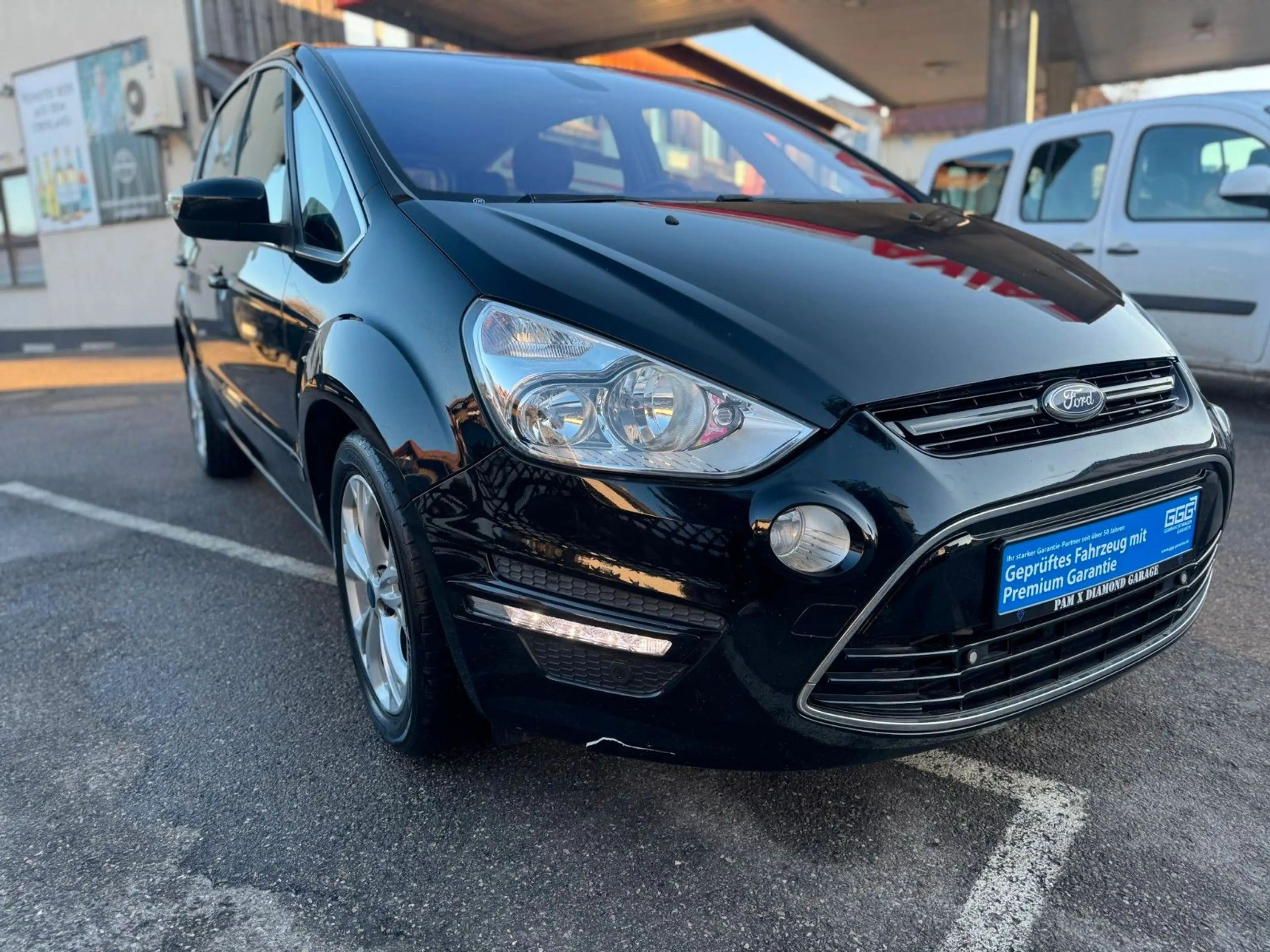 Ford S-Max S-MAX Titanium 2.0 TDCI AUTOMATIK — photo 2