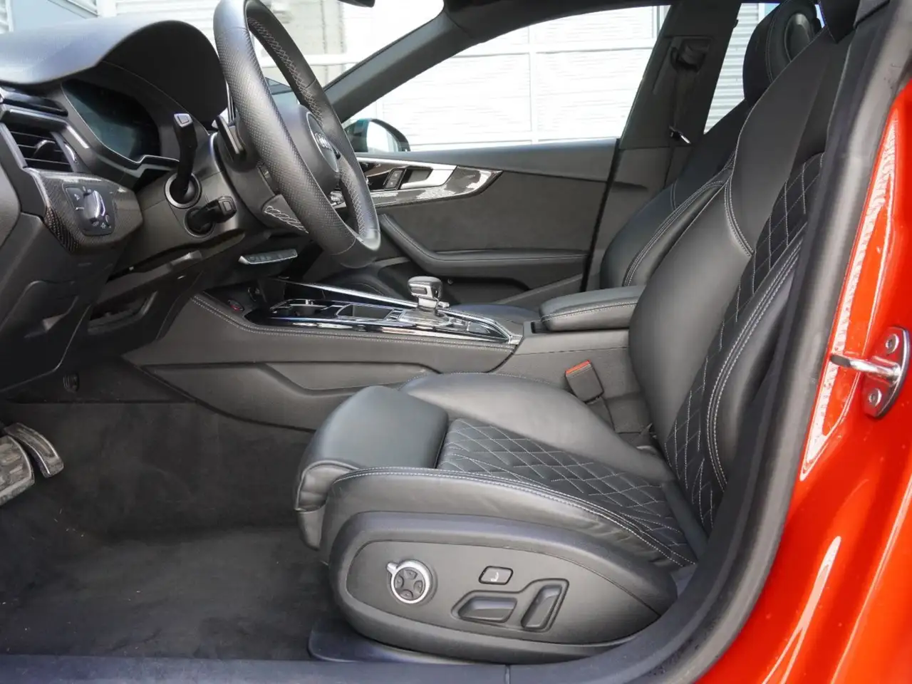 Audi S5 снимка Audi S5