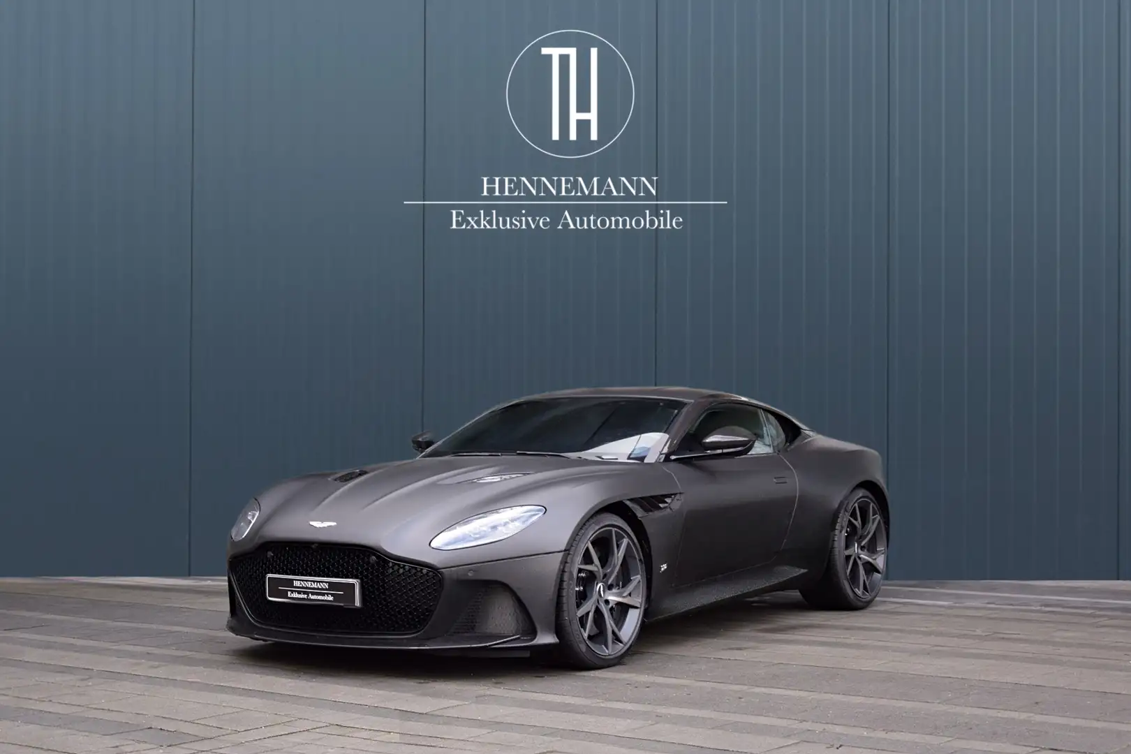 Aston Martin DBS V12 Superleggera*JamesBond*Q*FullCarbon*B&O* Zwart - 1