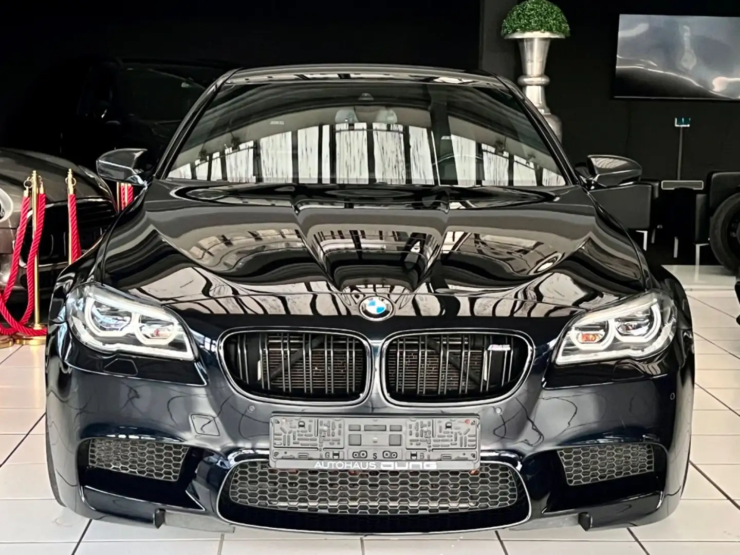 BMW M5 Competition 1 OF 200* 600PS* original Noir - 2