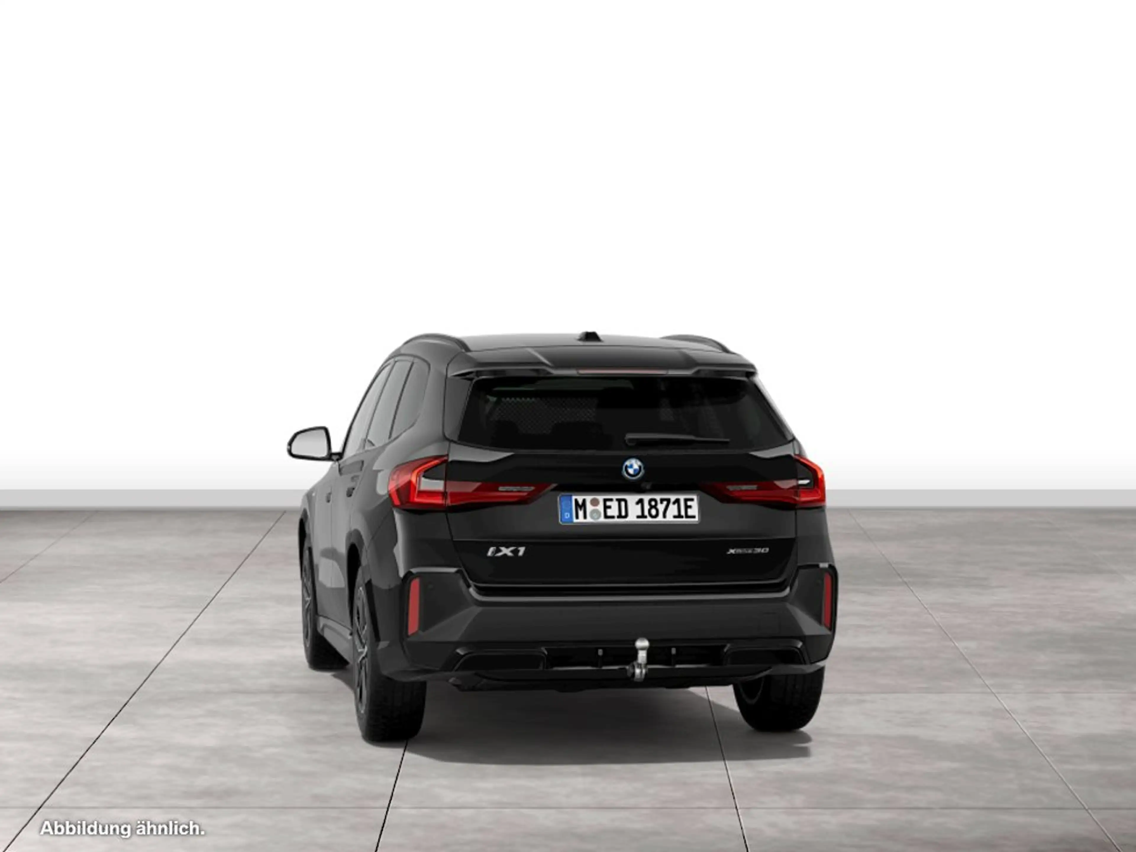 BMW iX1 xDrive30 M Sportpaket — photo 10