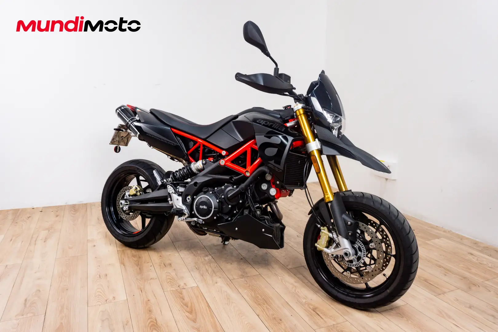 Aprilia Dorsoduro - 2