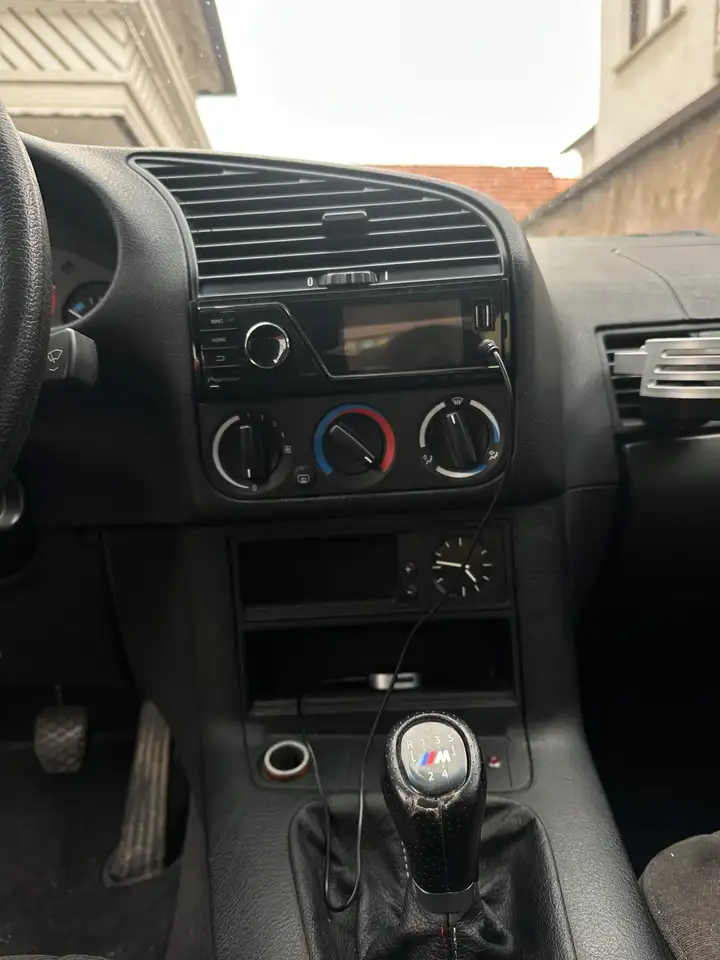 BMW 316i // M-Paket // TÜV 05/2027, foto 10