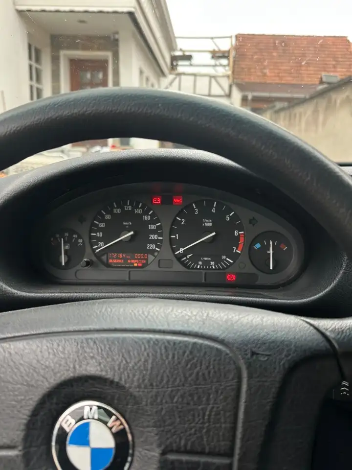 BMW 316i // M-Paket // TÜV 05/2027, foto 6