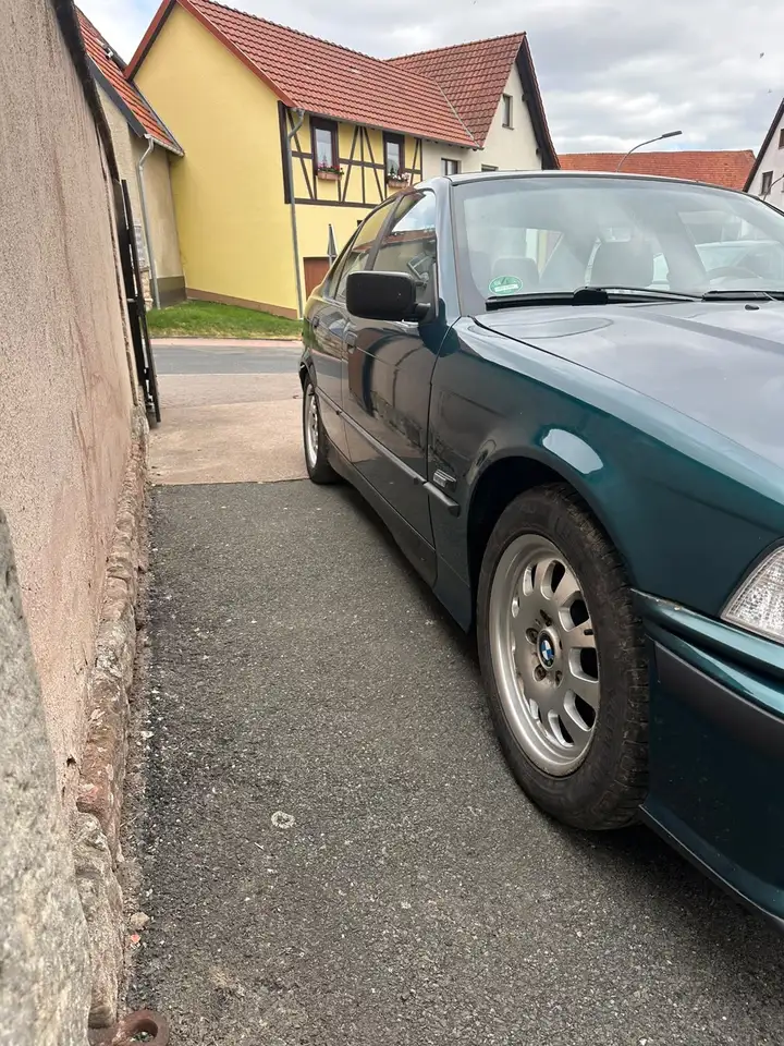 BMW 316i // M-Paket // TÜV 05/2027, foto 4