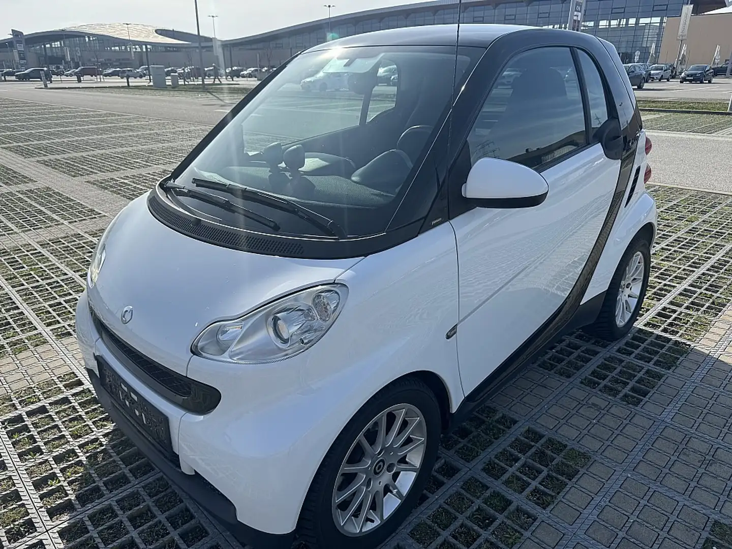 smart forTwo Smart Fortwo Passion Panorama, Leder, Sitzheizu... Weiß - 1
