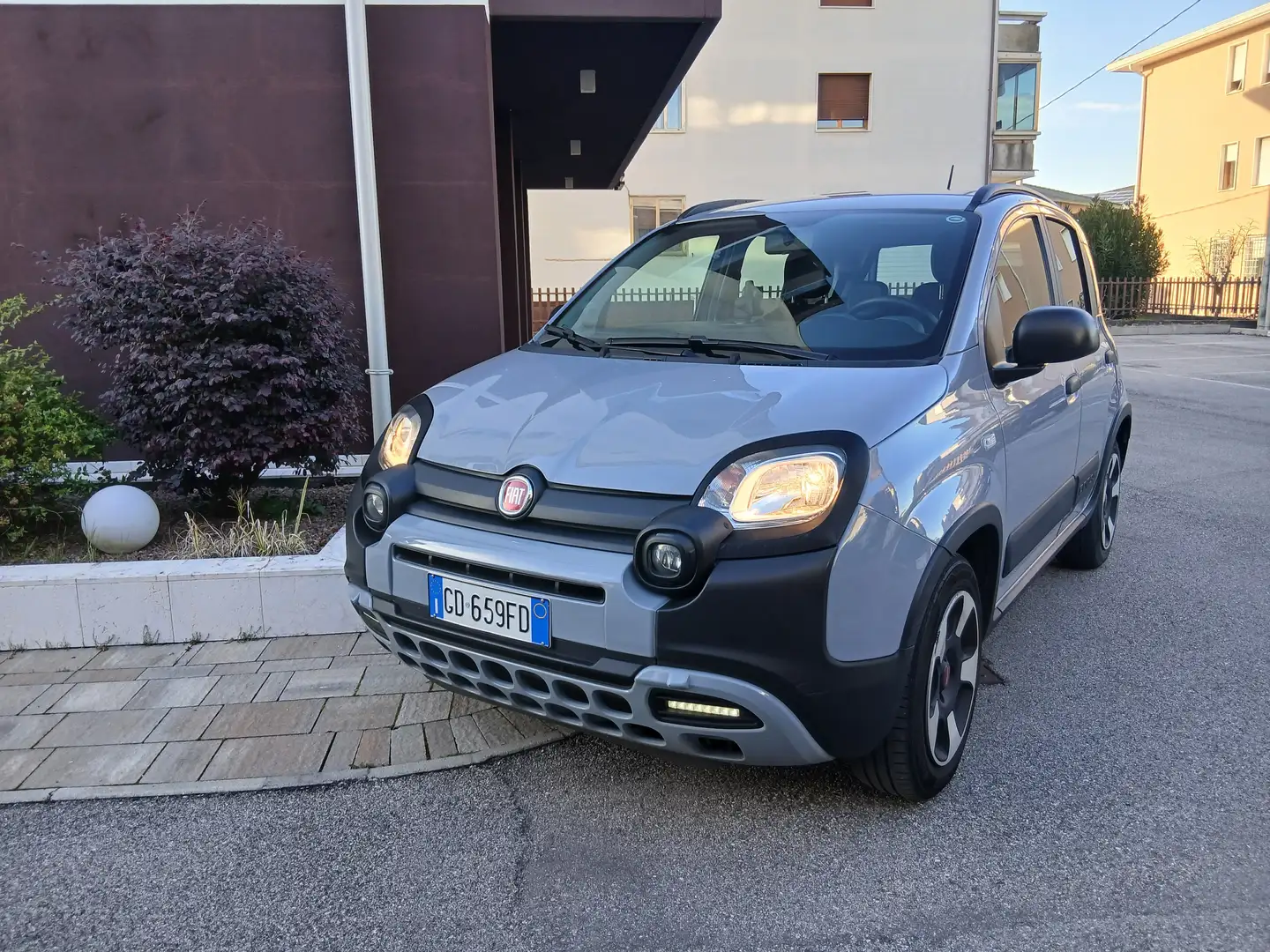 Fiat Panda 1.0 firefly hybrid City Cross a € 189 mese Bleu - 2