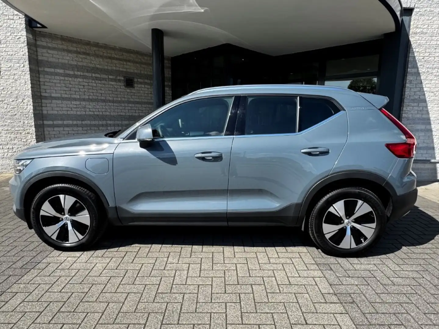 Volvo XC40 T4 Twin Engine 211pk GT Inscription Expression | C Gris - 2