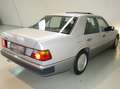 Mercedes-Benz 300 E Argent - thumbnail 6