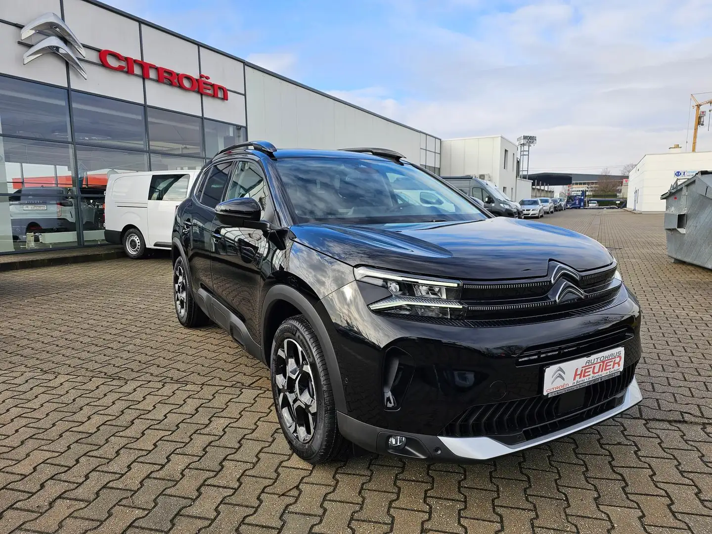 Citroen C5 Aircross Hybrid 145 e-DCS6 Max Zwart - 1