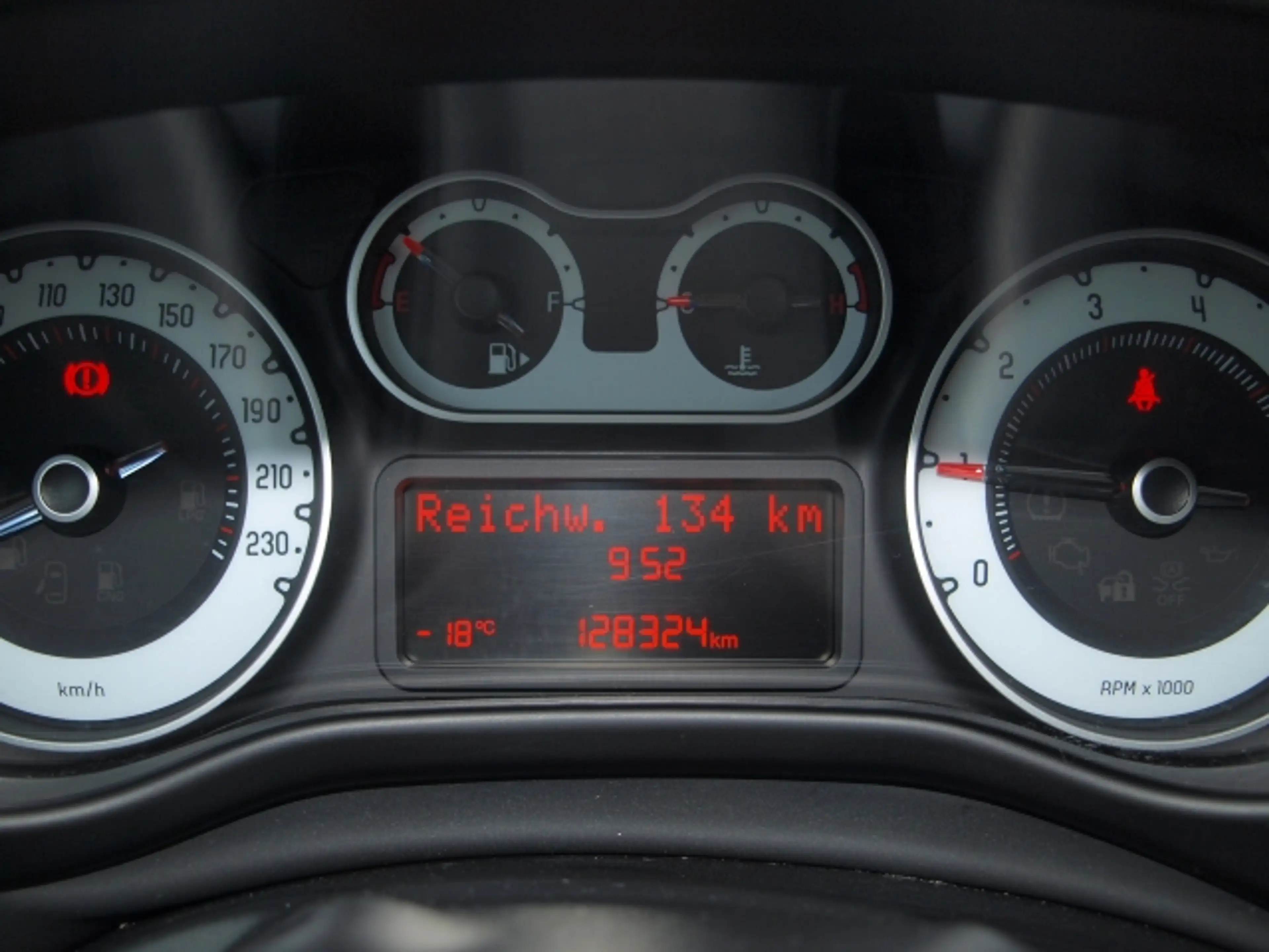 Fiat 500L Fiat 500L Wagon 1,3 MultiJet II 95 S&S — photo 10