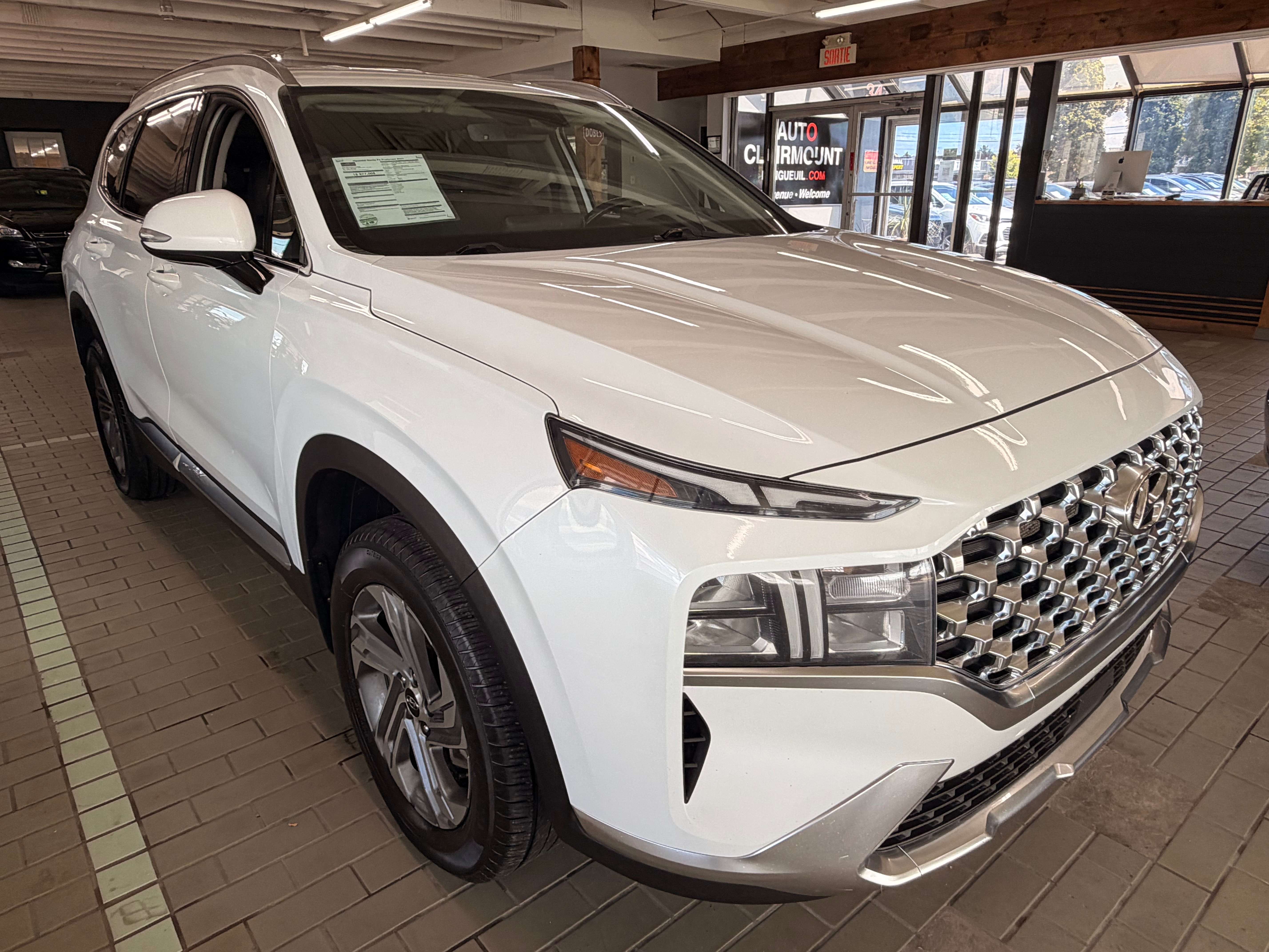 2021 Hyundai Santa Fe Preferred - Image 6