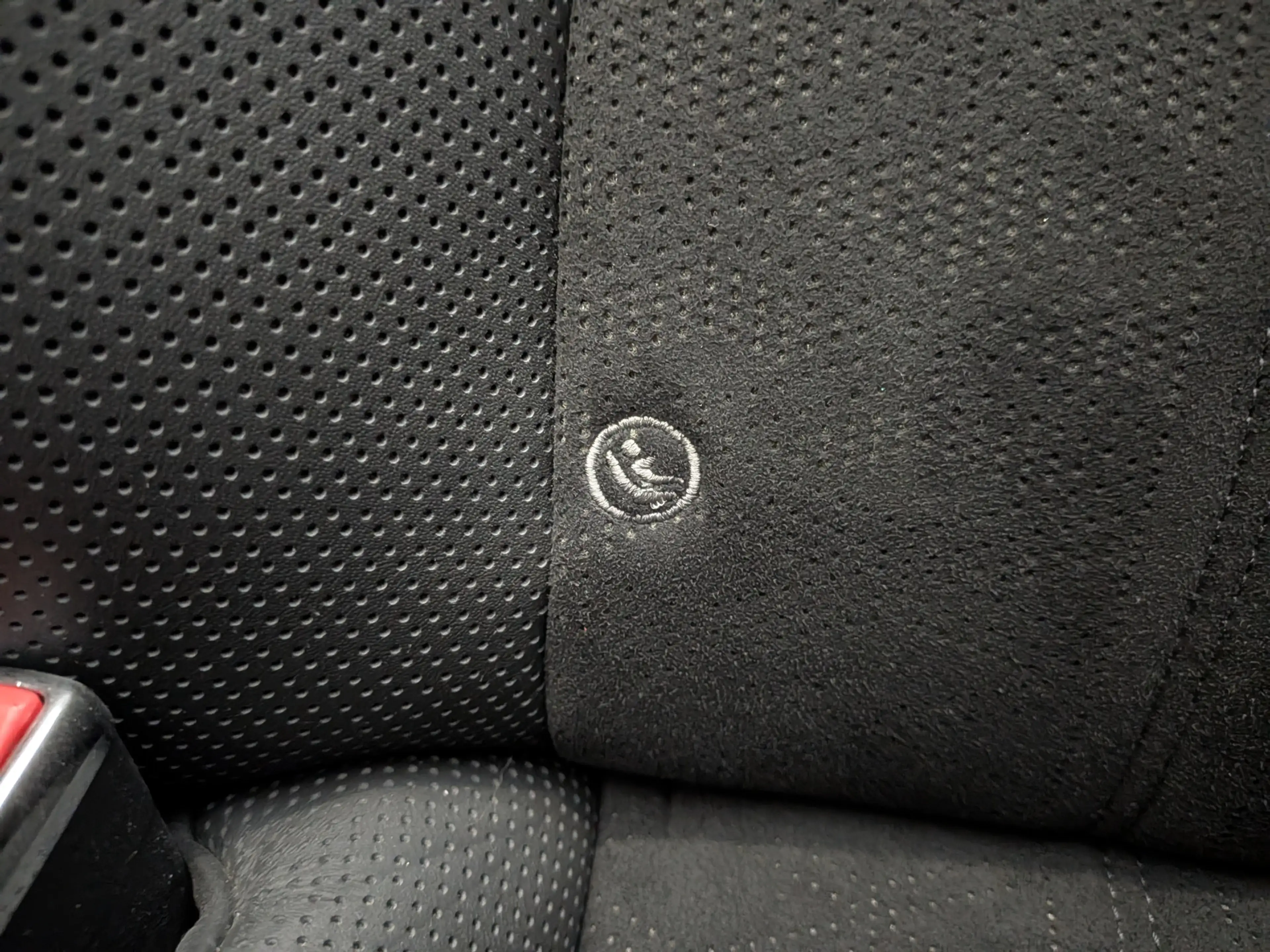 Bentley Continental GTC 4.0 V8 Hybrid Mulliner First 1 Edition — photo 17