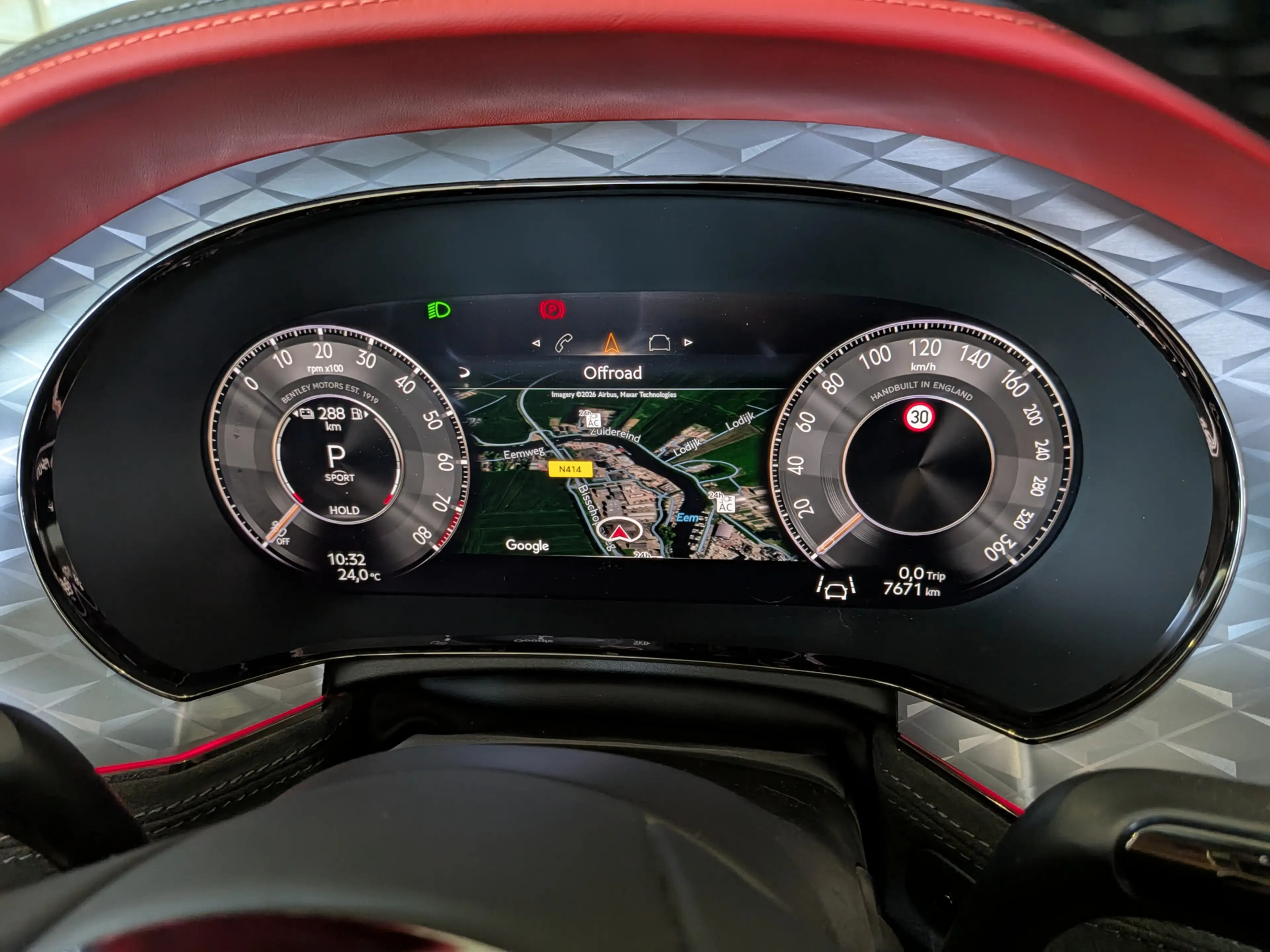 Bentley Continental GTC 4.0 V8 Hybrid Mulliner First 1 Edition — photo 24