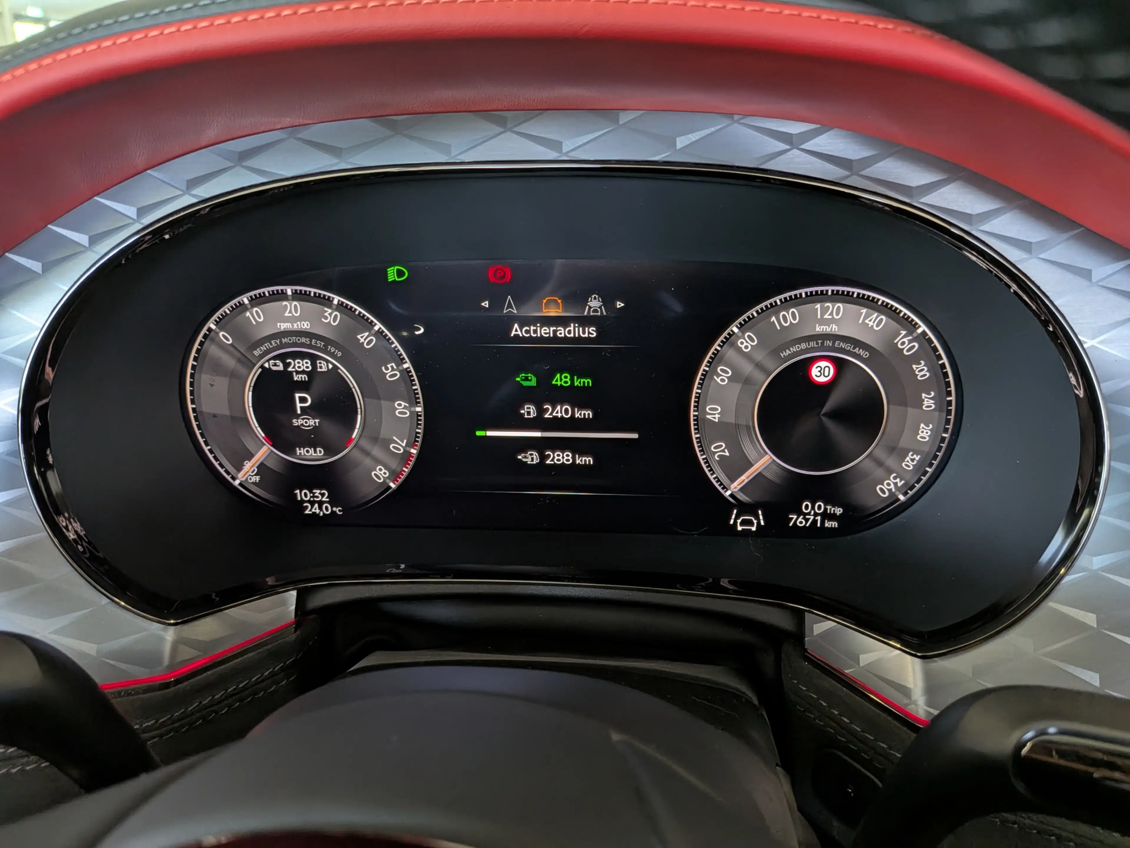 Bentley Continental GTC 4.0 V8 Hybrid Mulliner First 1 Edition — photo 22