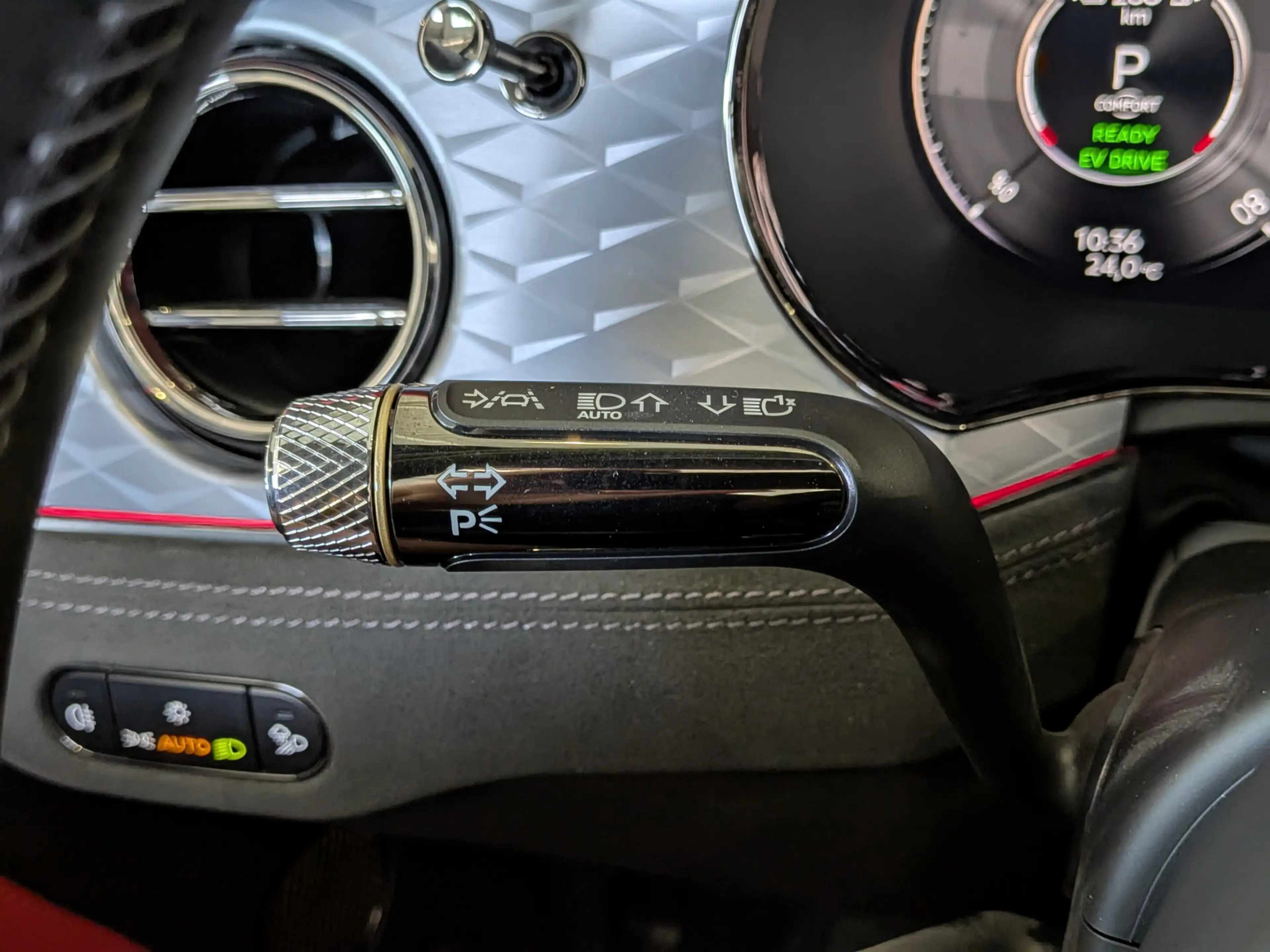 Bentley Continental GTC 4.0 V8 Hybrid Mulliner First 1 Edition — photo 30