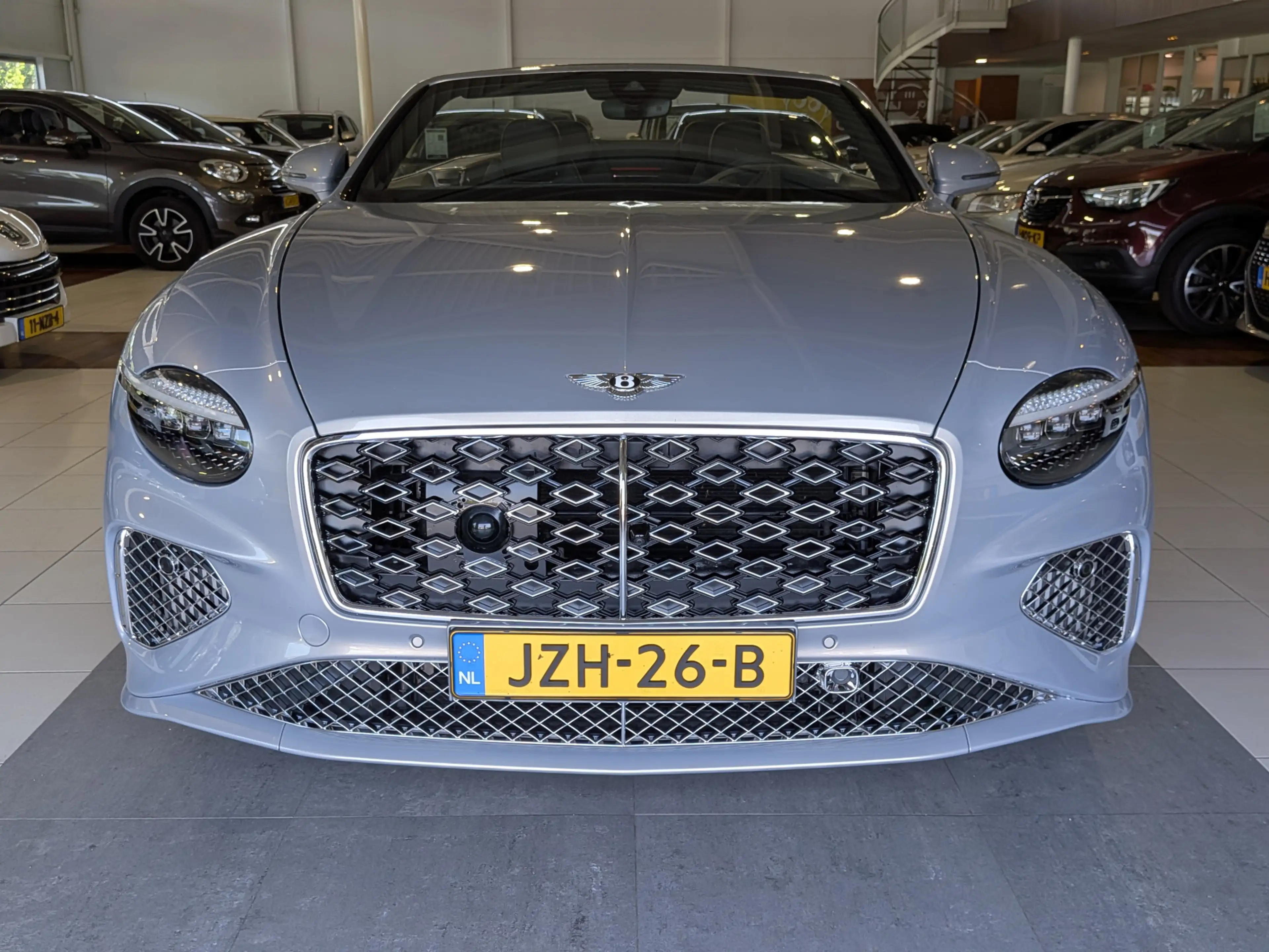 Bentley Continental GTC 4.0 V8 Hybrid Mulliner First 1 Edition — photo 6