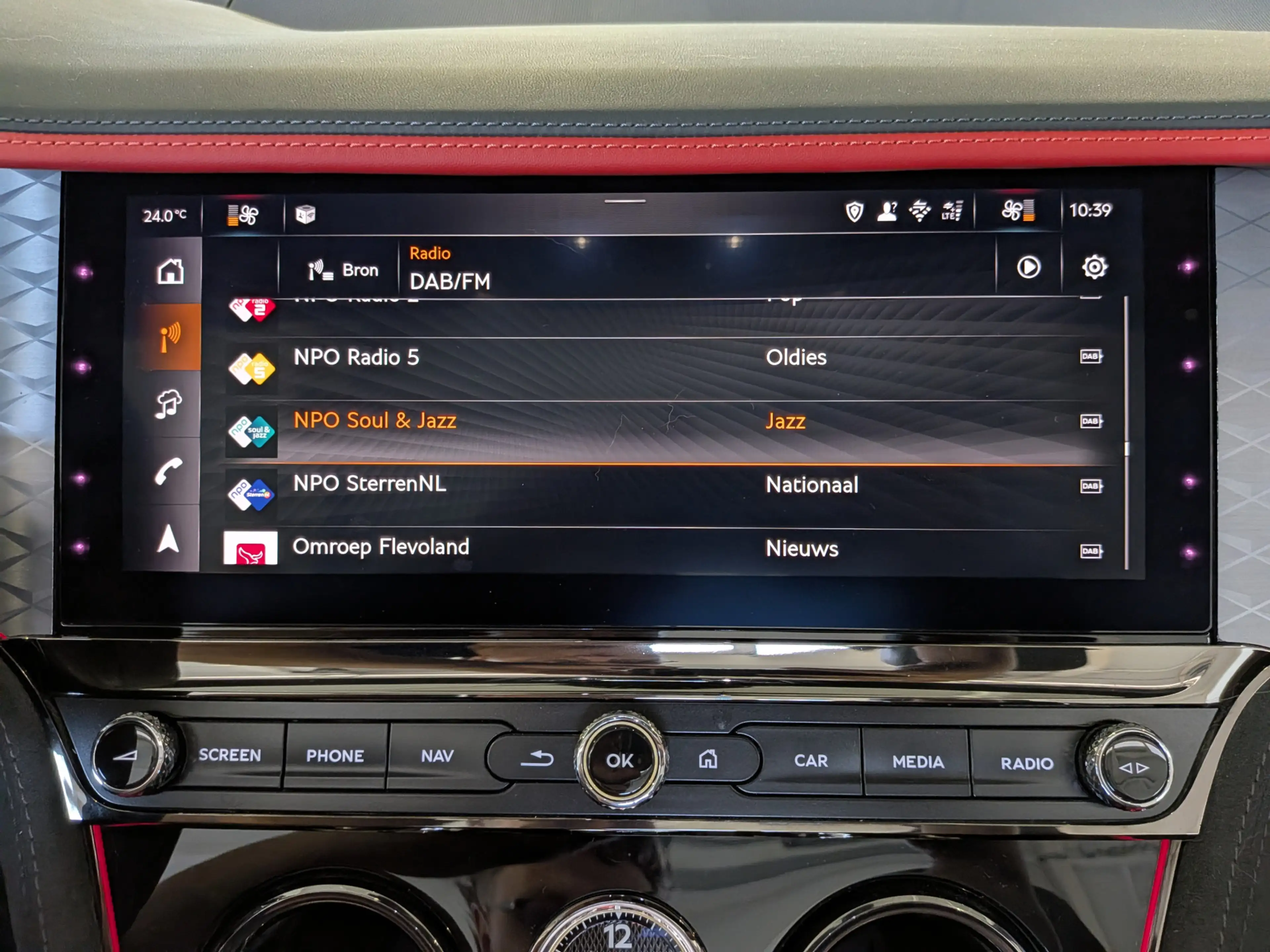 Bentley Continental GTC 4.0 V8 Hybrid Mulliner First 1 Edition — photo 38