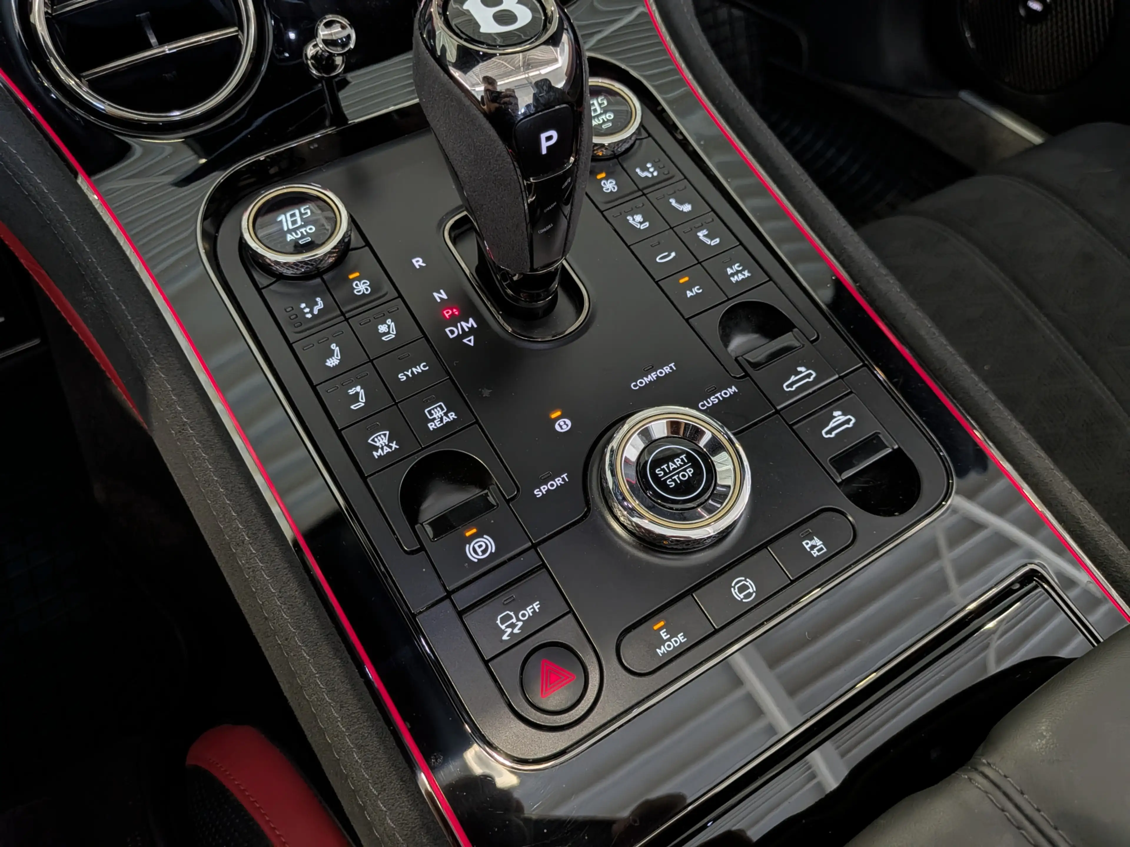 Bentley Continental GTC 4.0 V8 Hybrid Mulliner First 1 Edition — photo 33