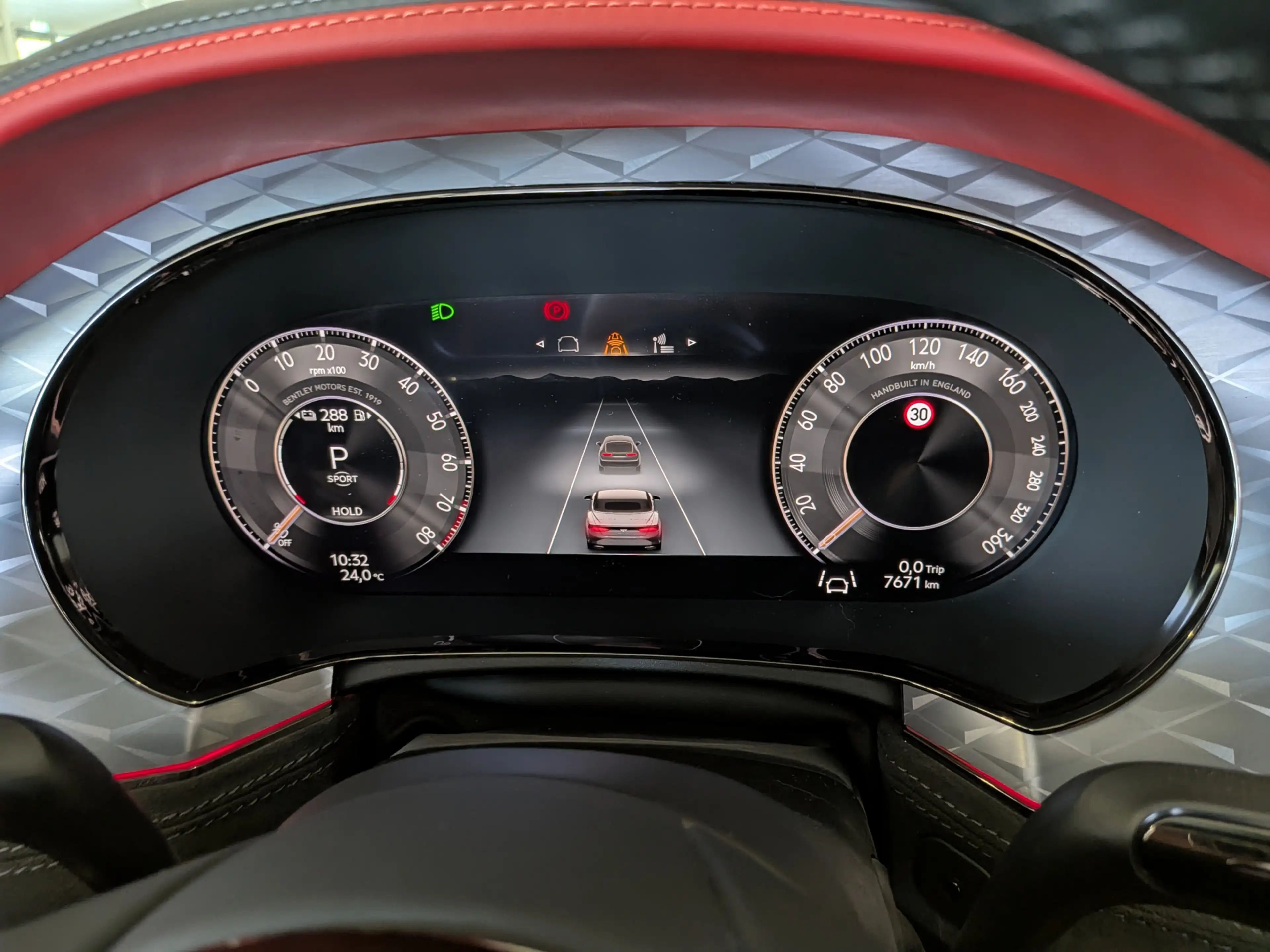 Bentley Continental GTC 4.0 V8 Hybrid Mulliner First 1 Edition — photo 23