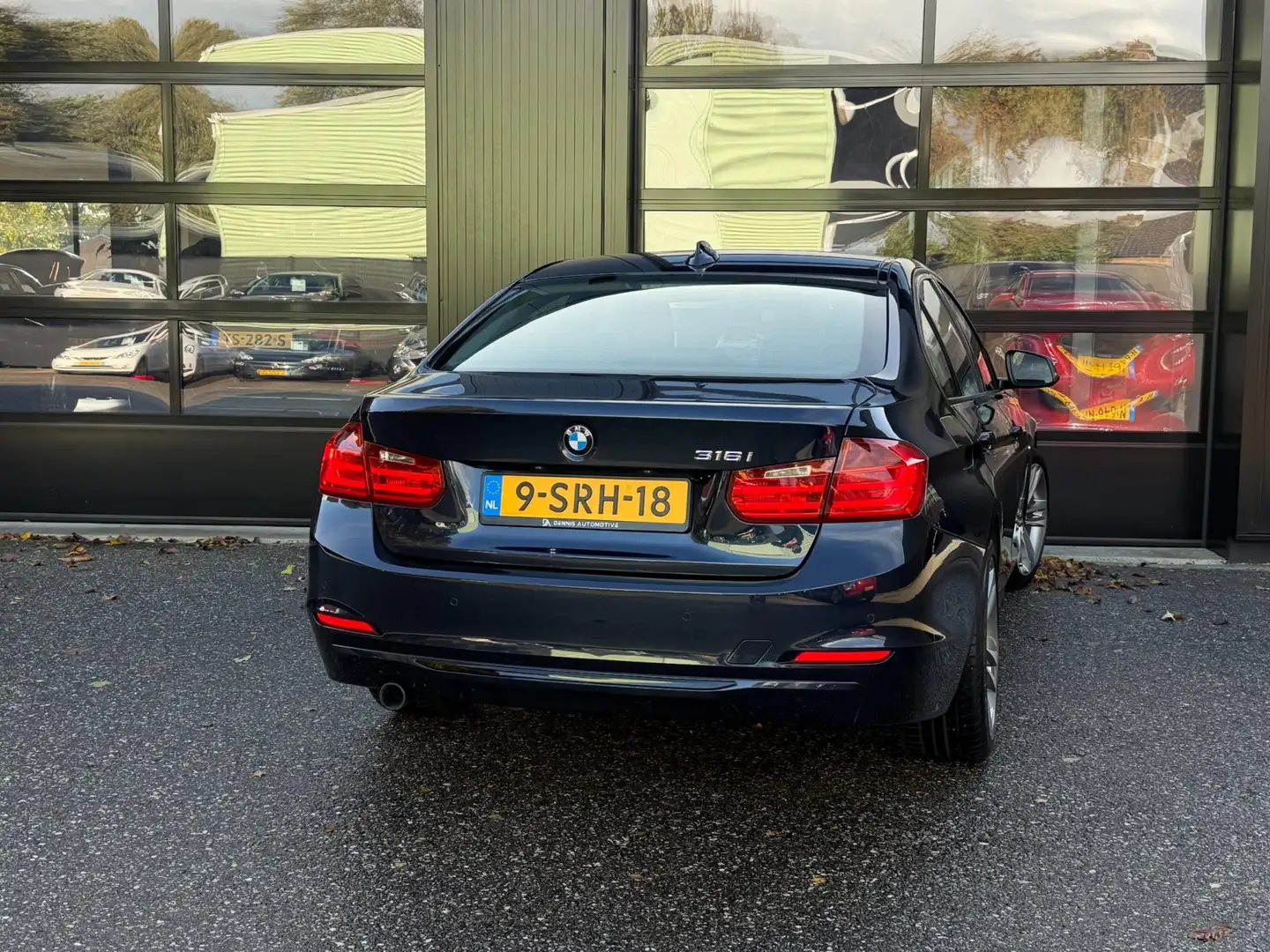 BMW 316 3-Serie 316i Sport Line Imperialblau Metallic Navi Blauw - 2