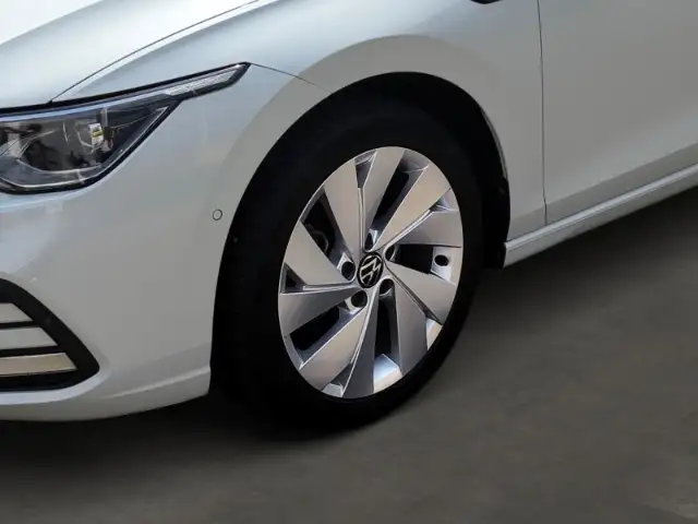 Volkswagen Golf view 6