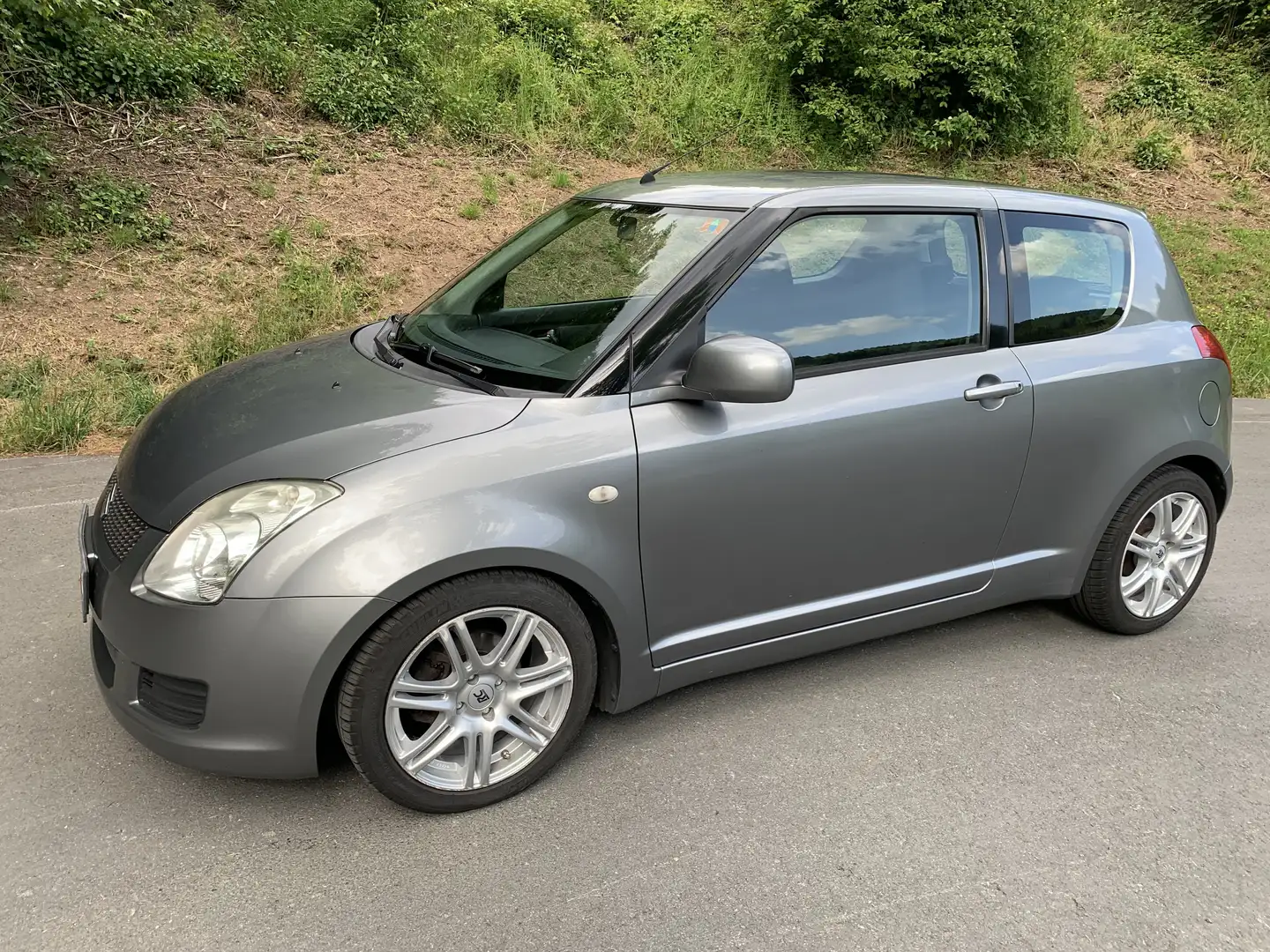 Suzuki Swift Tüv Neu, Alu-Felgen - 1
