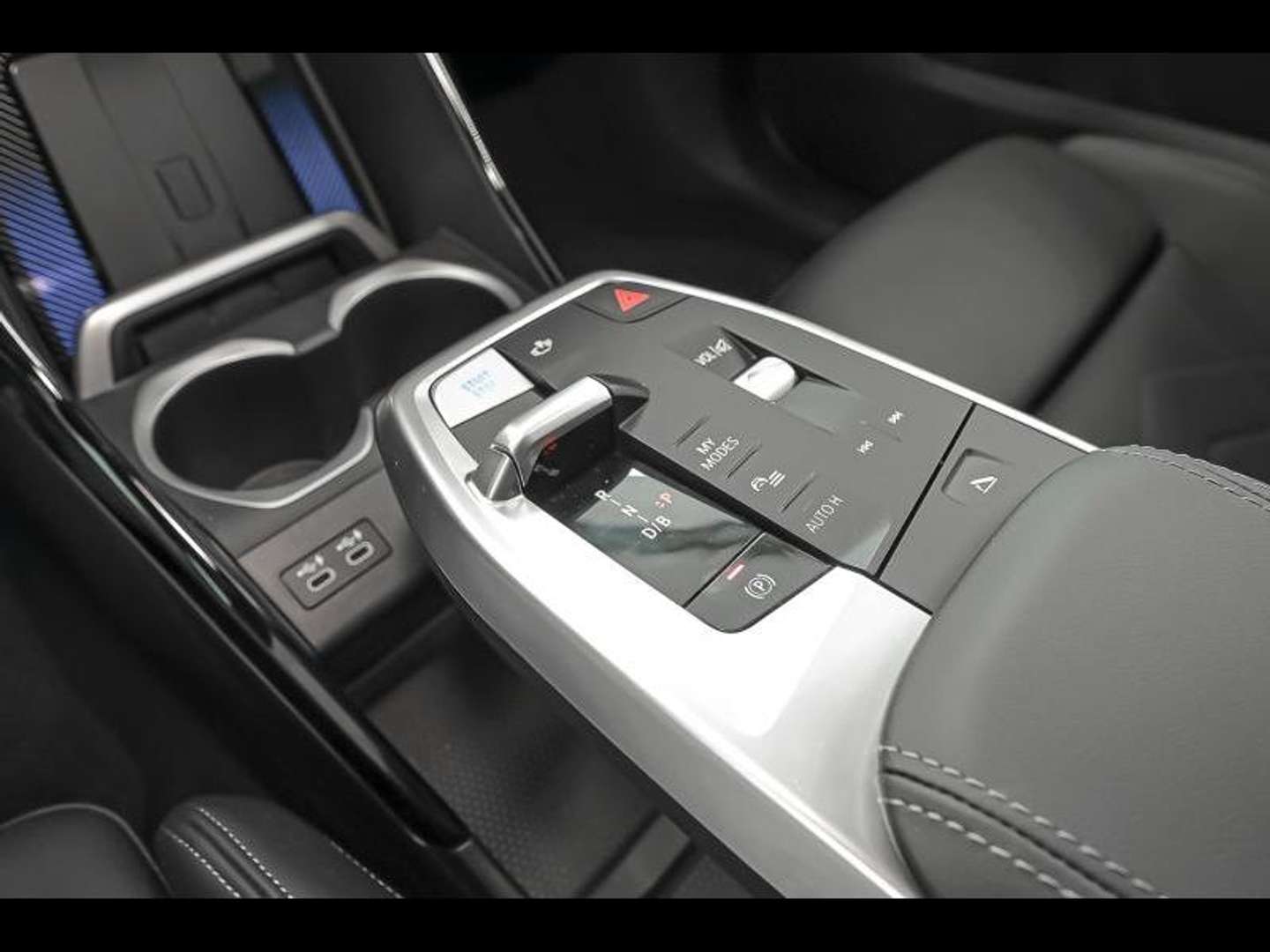 BMW IX2 XDrive30 - 2024 - Joinsteer - #9
