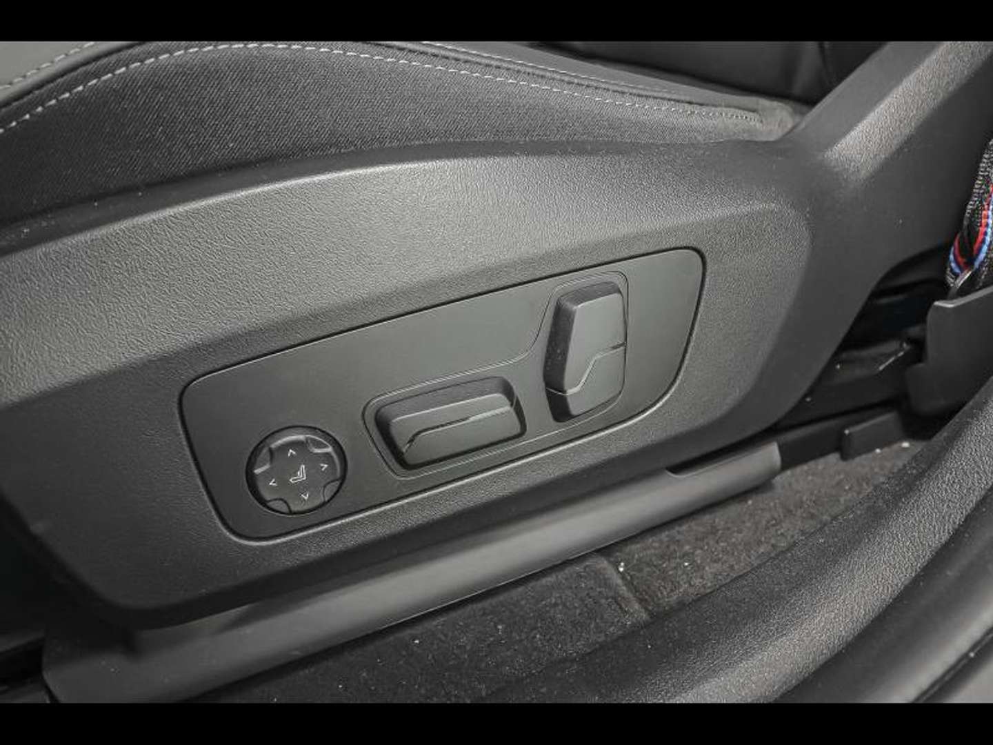 BMW IX2 XDrive30 - 2024 - Joinsteer - #16