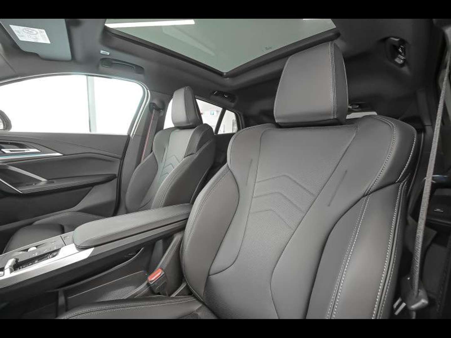 BMW IX2 XDrive30 - 2024 - Joinsteer - #17