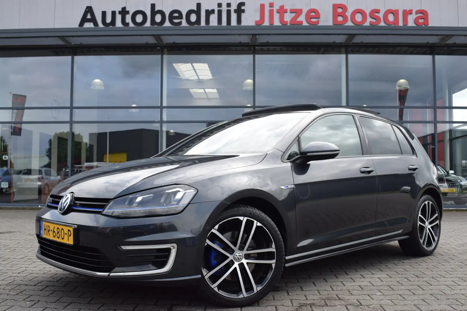 Volkswagen Golf GTE 1.4 TSi Automaat LED | Panoramadak | Bruin Leder | Gris - 1