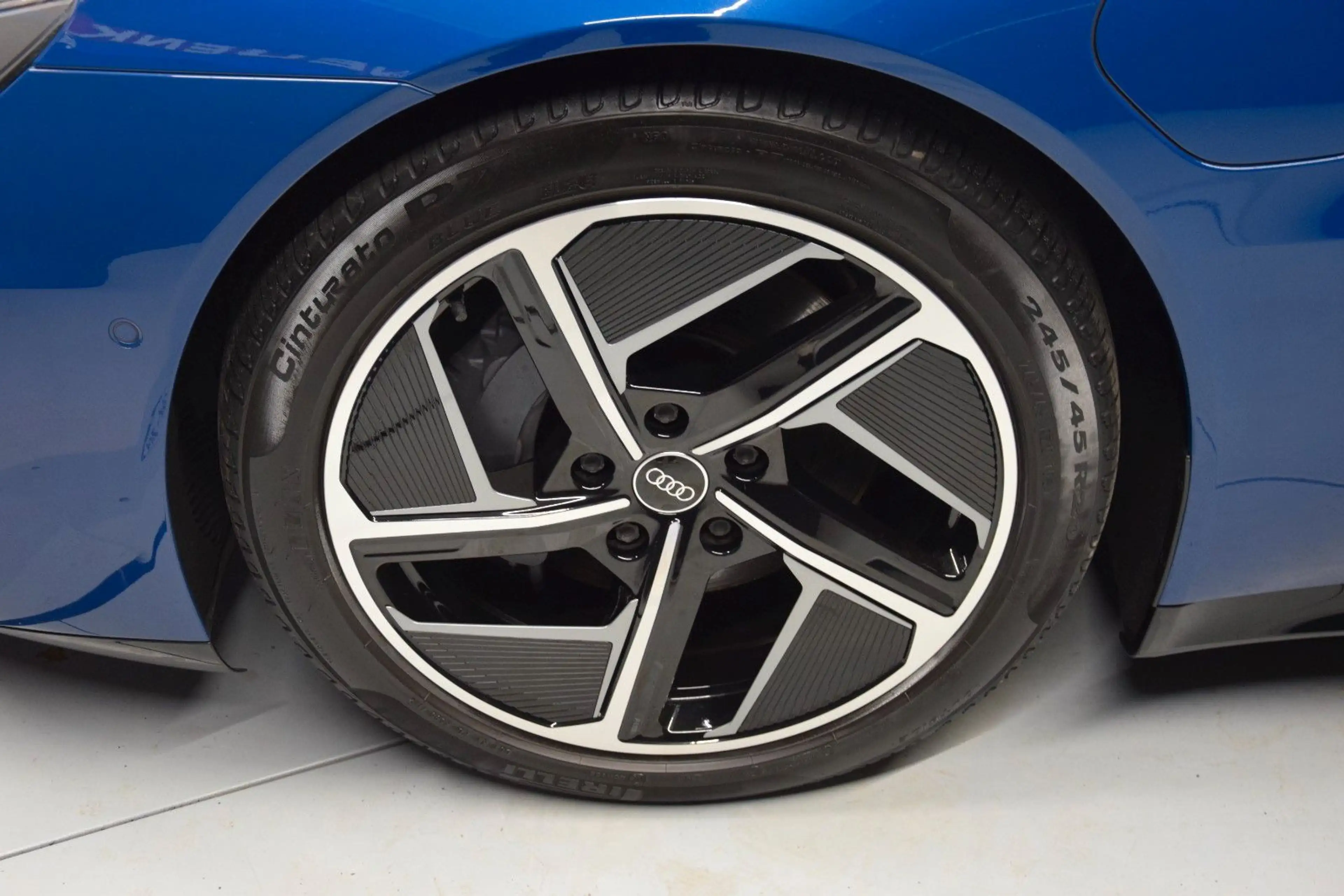 Audi e-tron GT quattro Leder Panorama ACC HeadUp B&O — photo 15