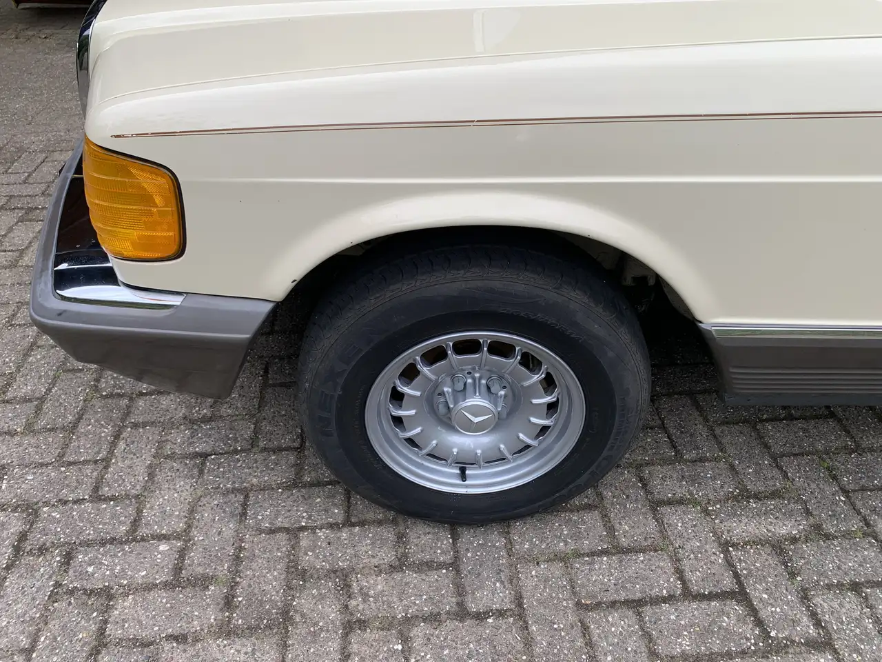 Mercedes-Benz S 300 W126, foto 3