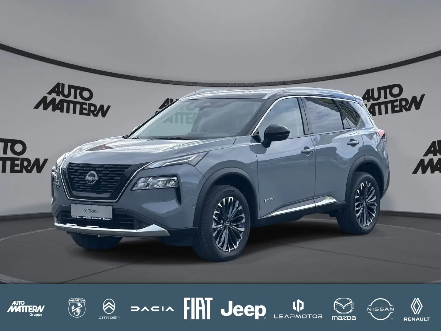 Nissan X-Trail 1.5 VC-T e-4ORCE 213PS 4x4 TEKNA 20 Zoll Grau - 1