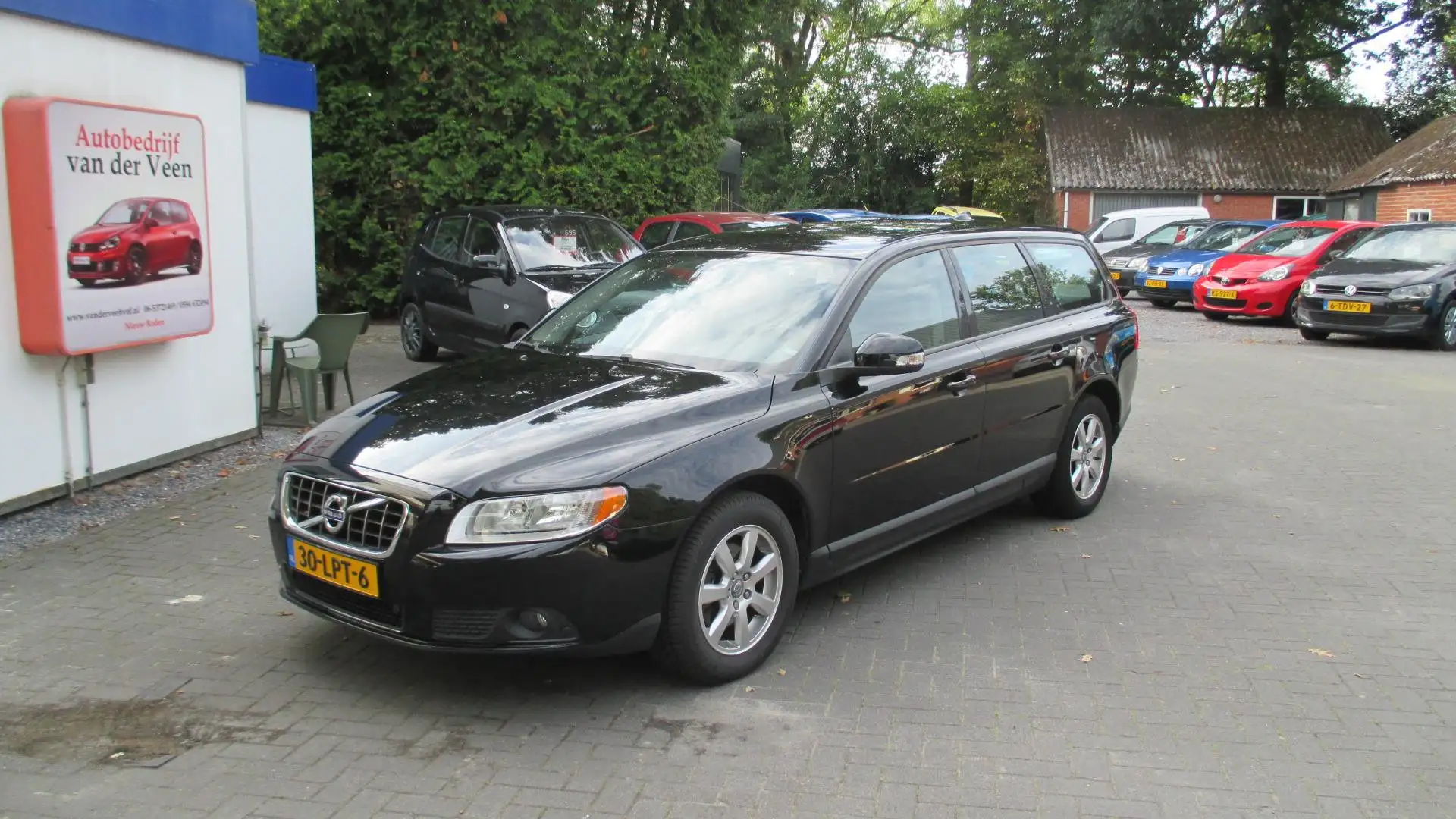 Volvo V70 2.0 Zwart - 1