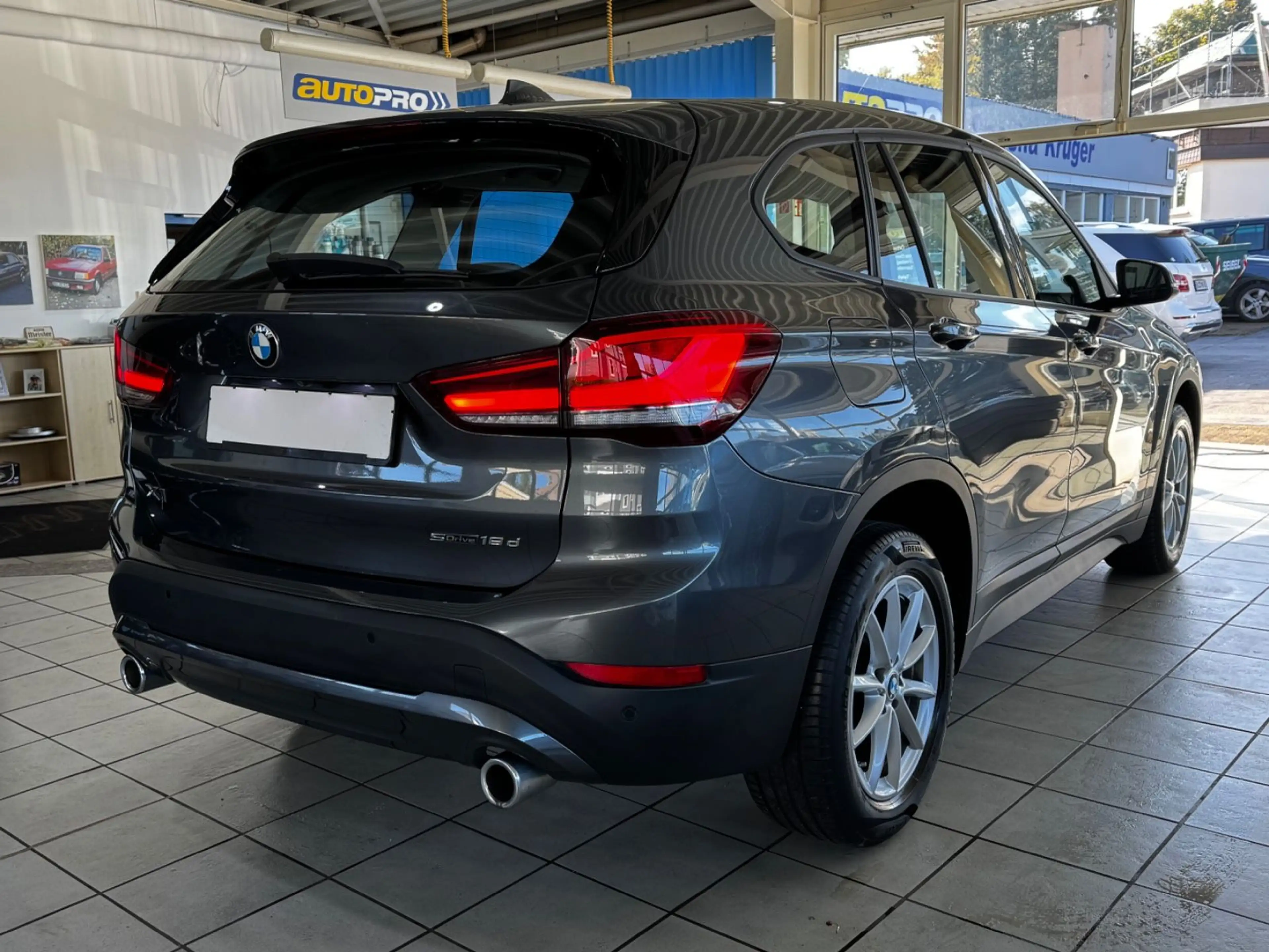 BMW X1 sDrive 18 dA/1.HD/HUD/LED/NAVI/CAM/PDC/TEL/BT — photo 5