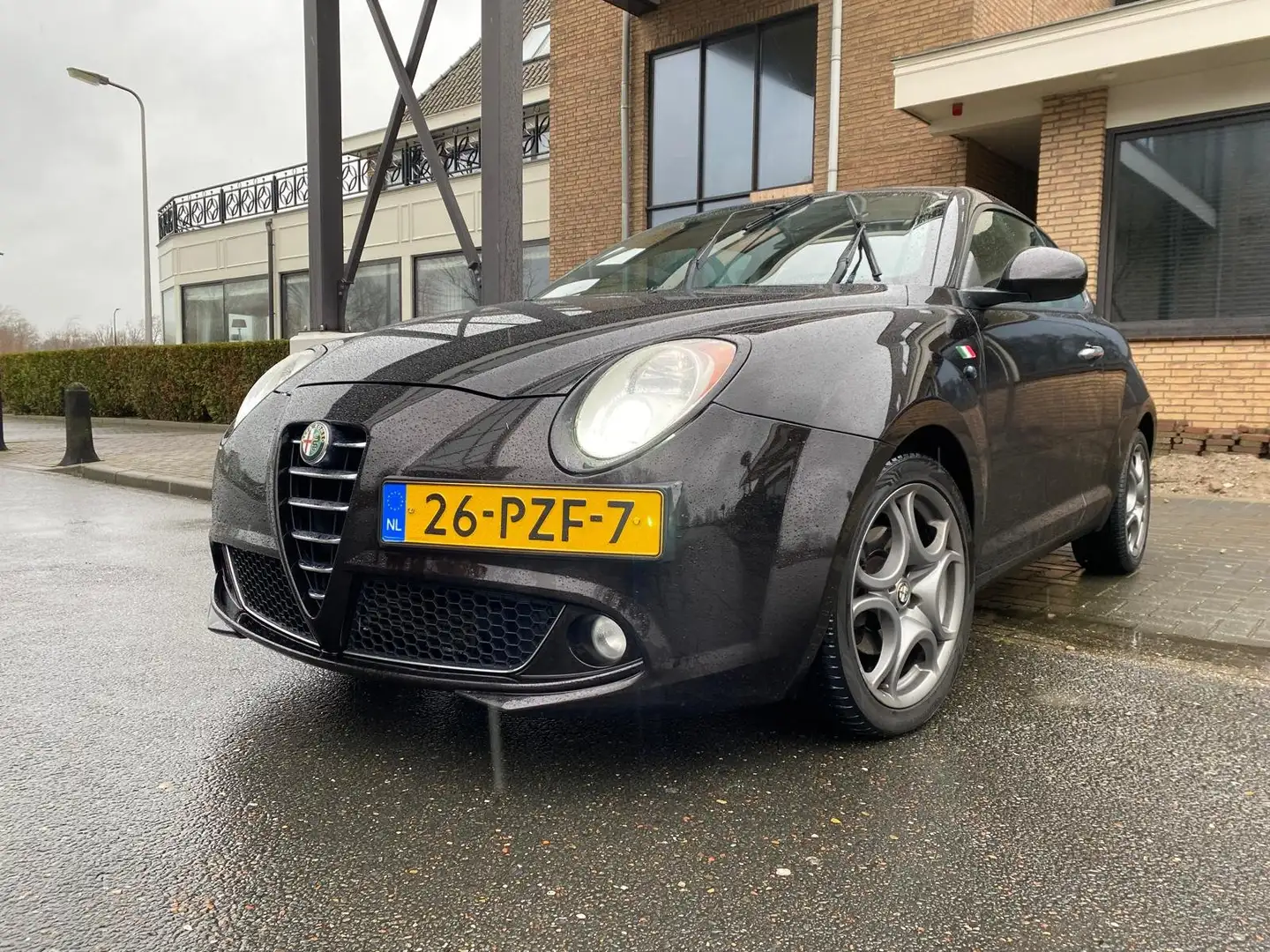 Alfa Romeo MiTo MiTo 1.3 JTDm ECO Lim.Edition Zwart - 2