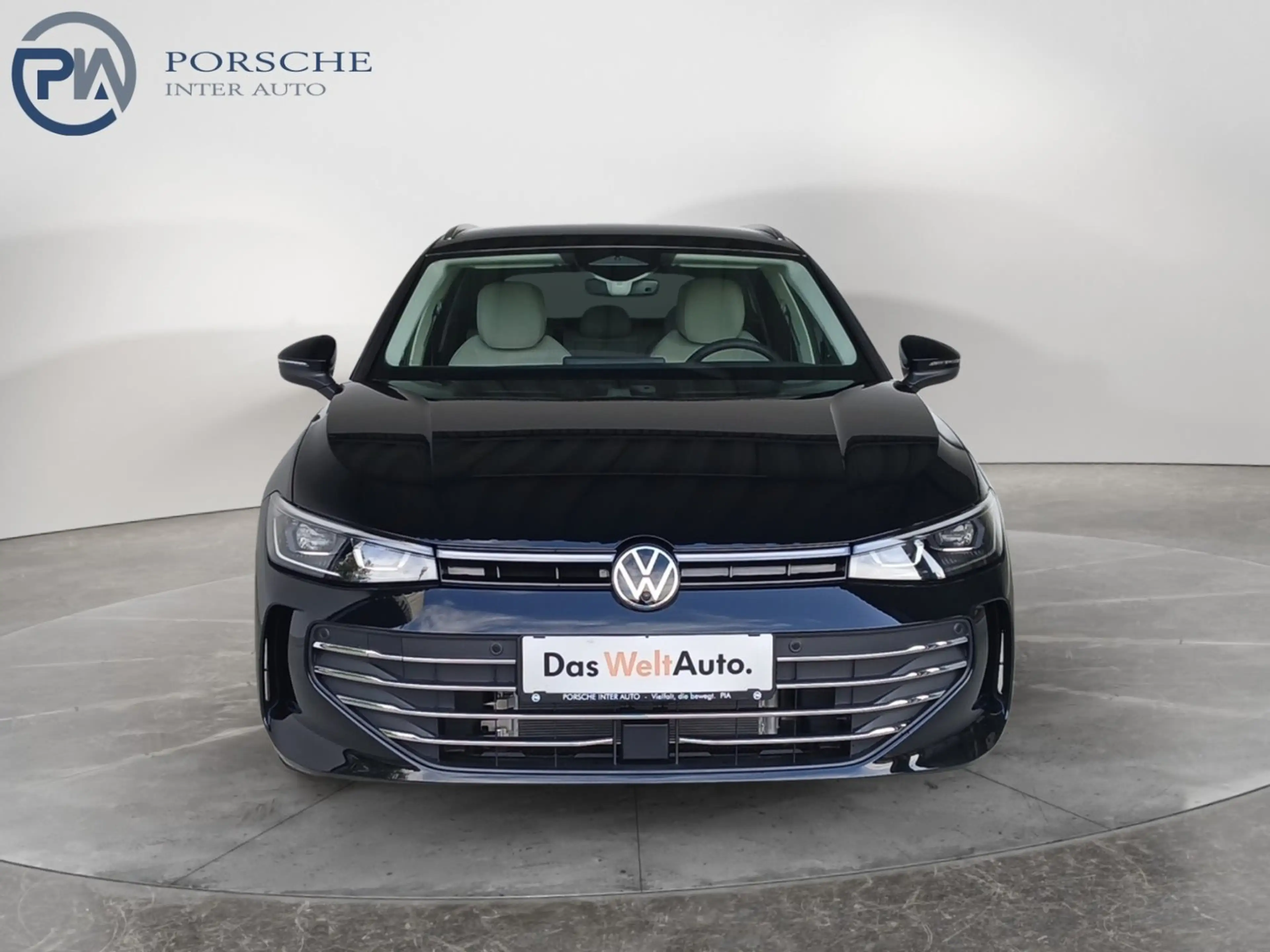 Volkswagen Passat Variant Business eTSI DSG — photo 8