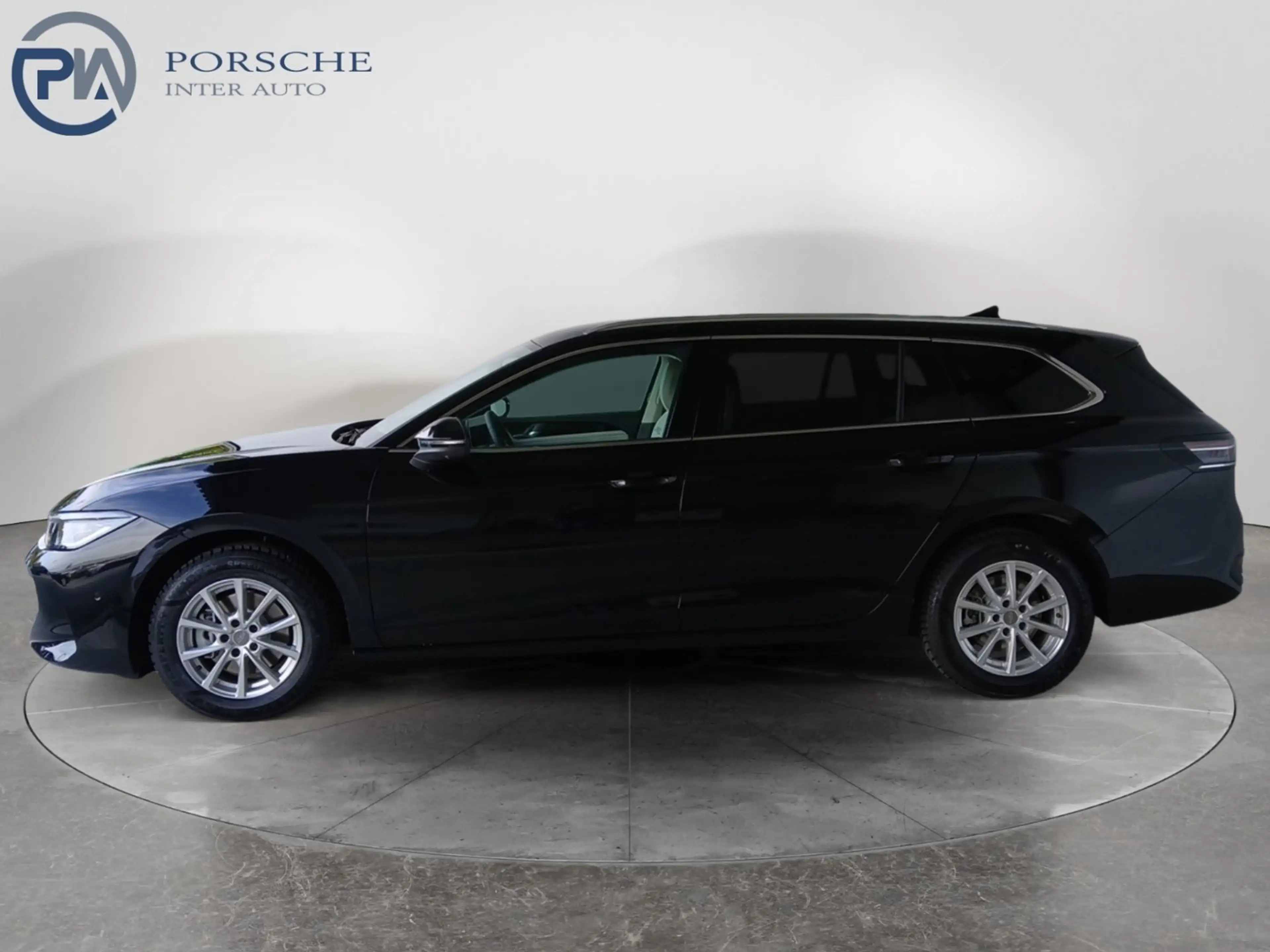 Volkswagen Passat Variant Business eTSI DSG — photo 2