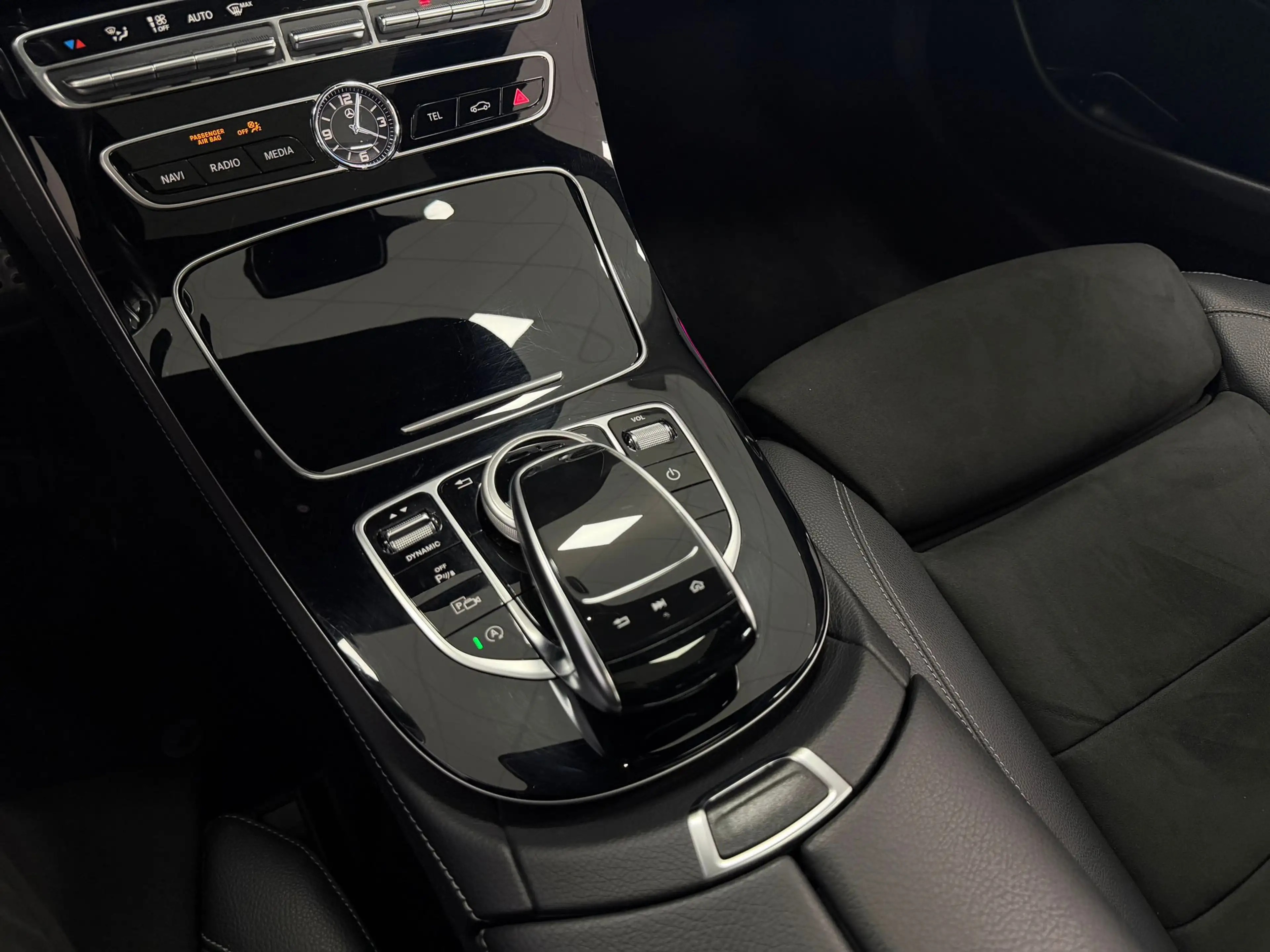 Mercedes-Benz E 400 d 4MATIC*AMG*ESD*MULTIBEAM*WIDESCREEN*360° — photo 12