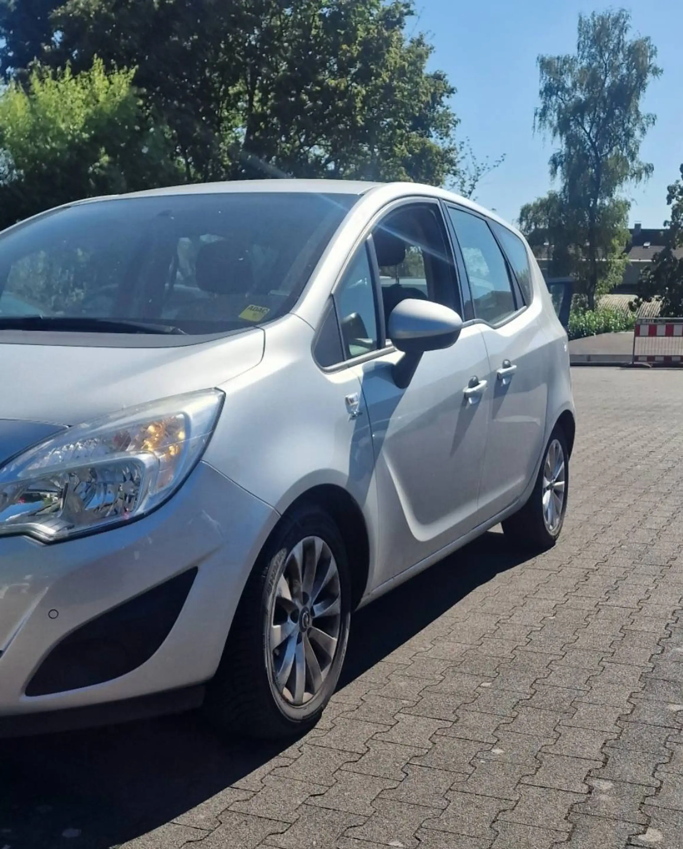 Opel Meriva Active. Fahrrad Träger. Aus 1HAND — photo 4