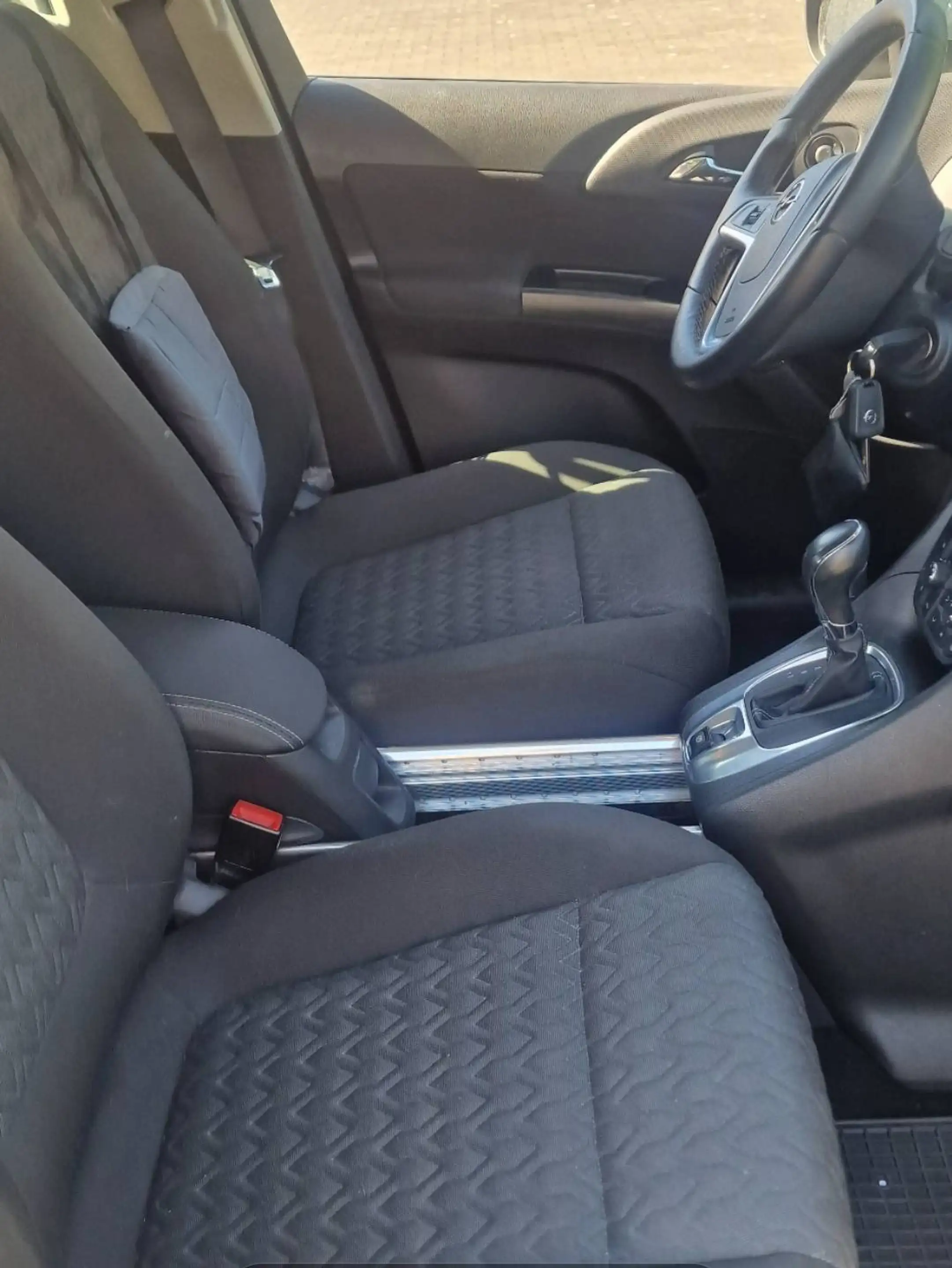 Opel Meriva Active. Fahrrad Träger. Aus 1HAND — photo 8