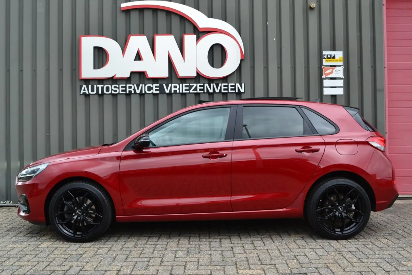 Hyundai i30 1.5 T-GDi MHEV Premium Navi/Camera/LED/18'' inch Rouge - 2