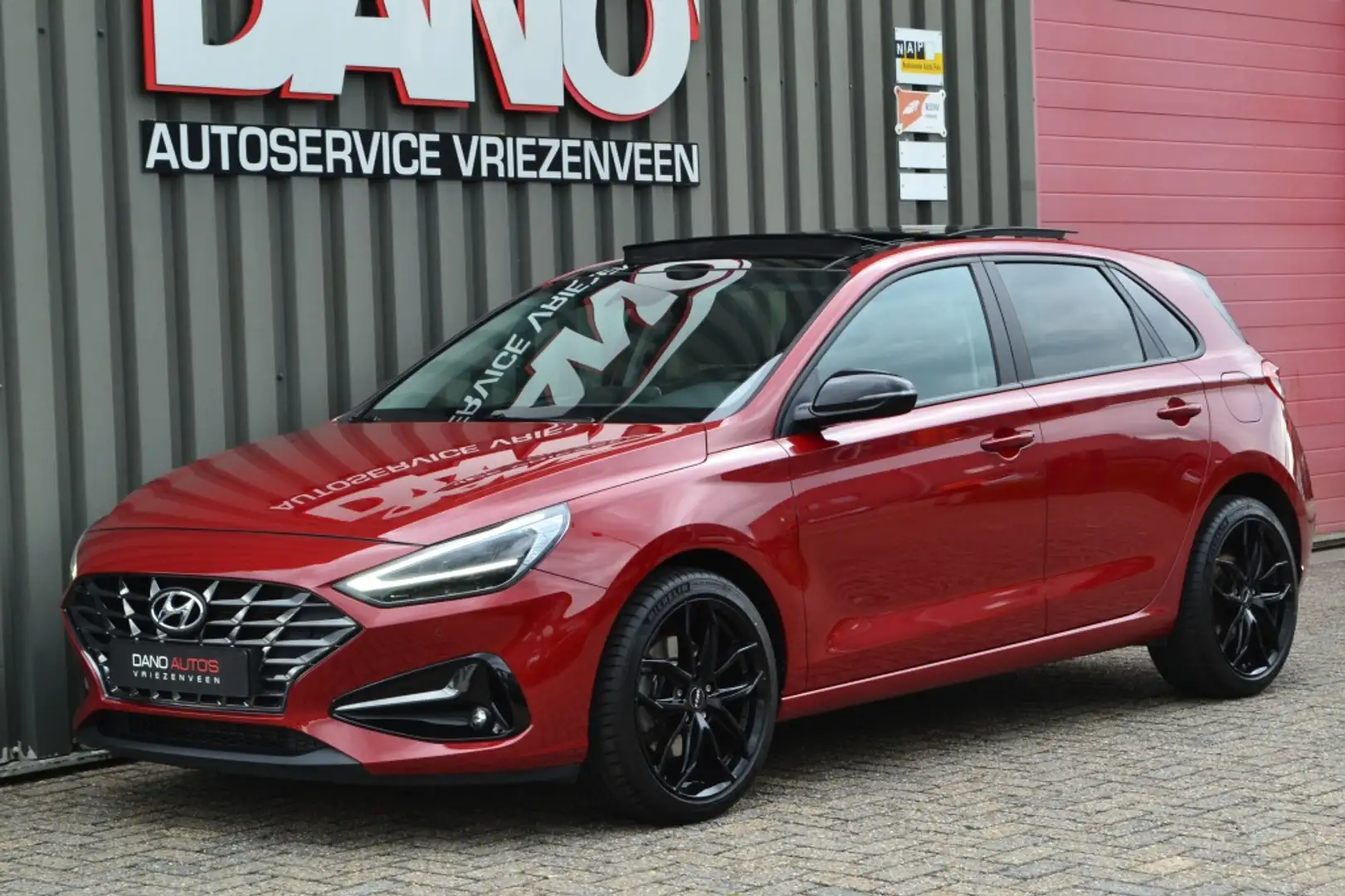 Hyundai i30 1.5 T-GDi MHEV Premium Navi/Camera/LED/18'' inch Rouge - 1